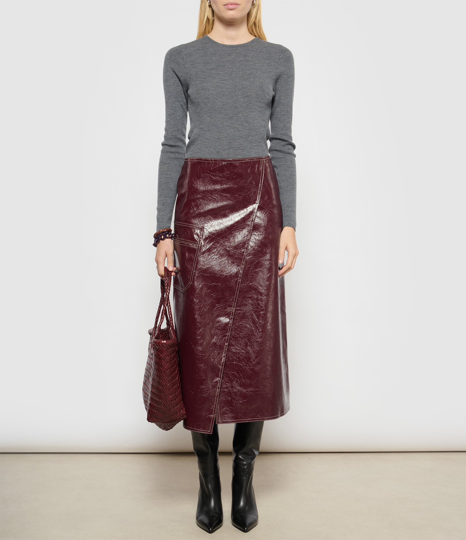 Grey Long-Sleeved Round-Neck Jumper