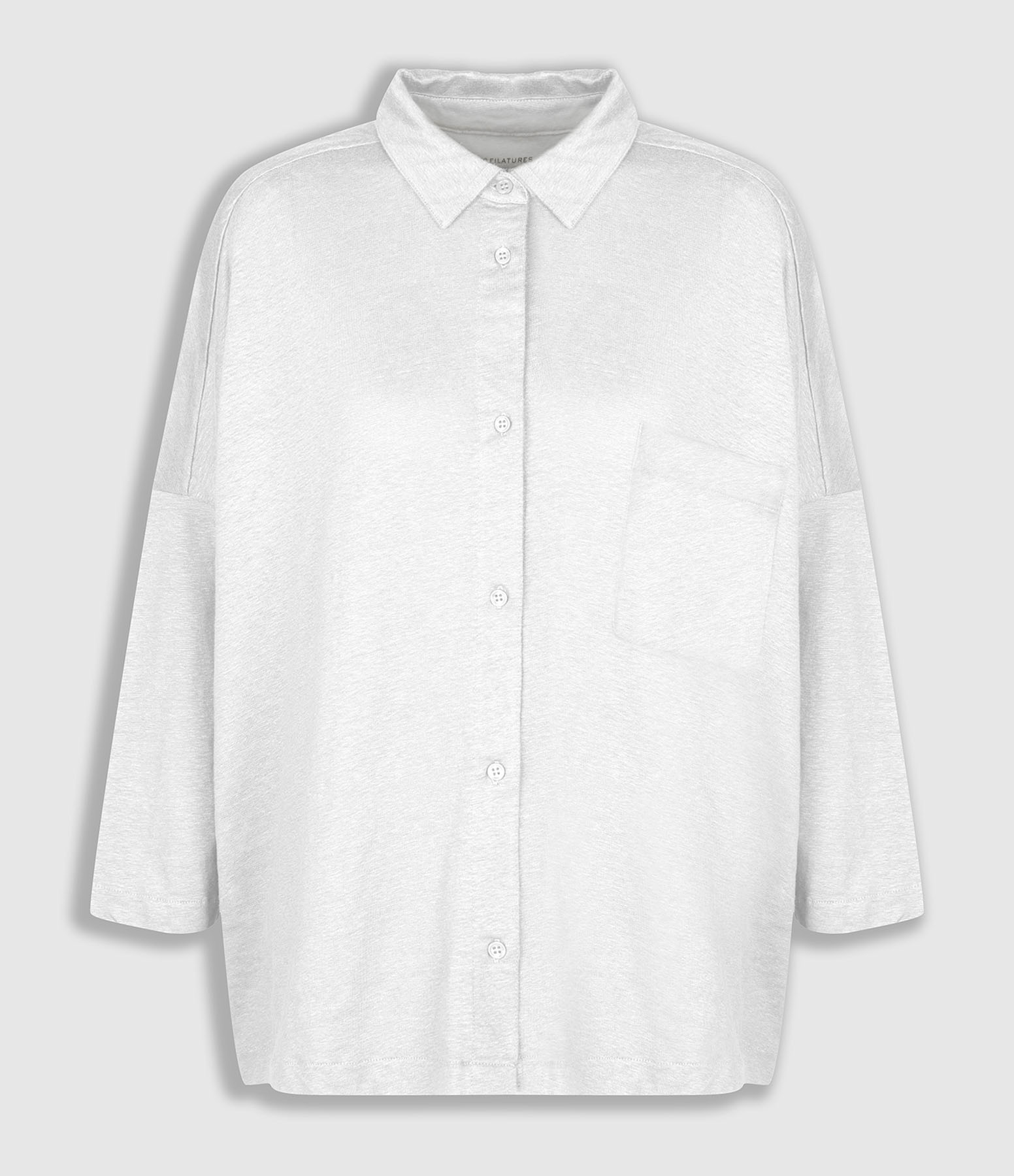 White 3/4-sleeved shirt