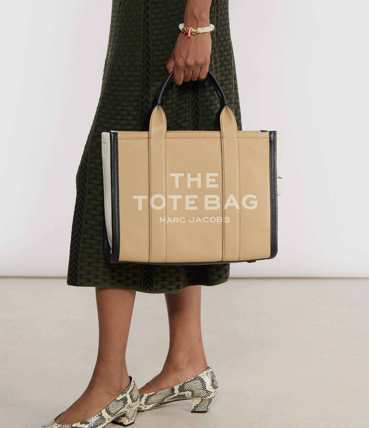 The Medium Tote Bag in Camel Multi
