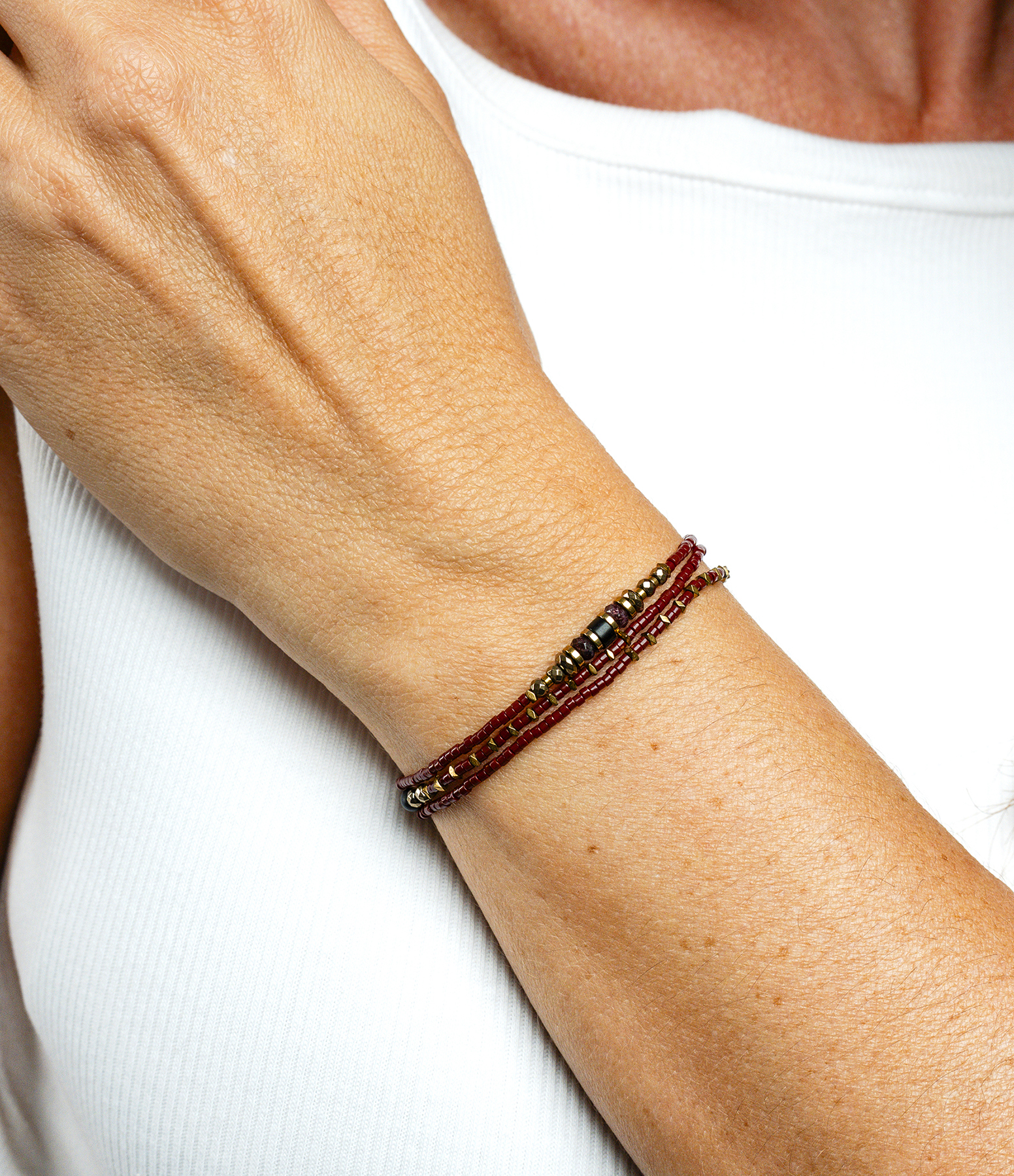 Necklace and Triple-Strand Bracelet, Mars 3, Bordeaux, 49cm