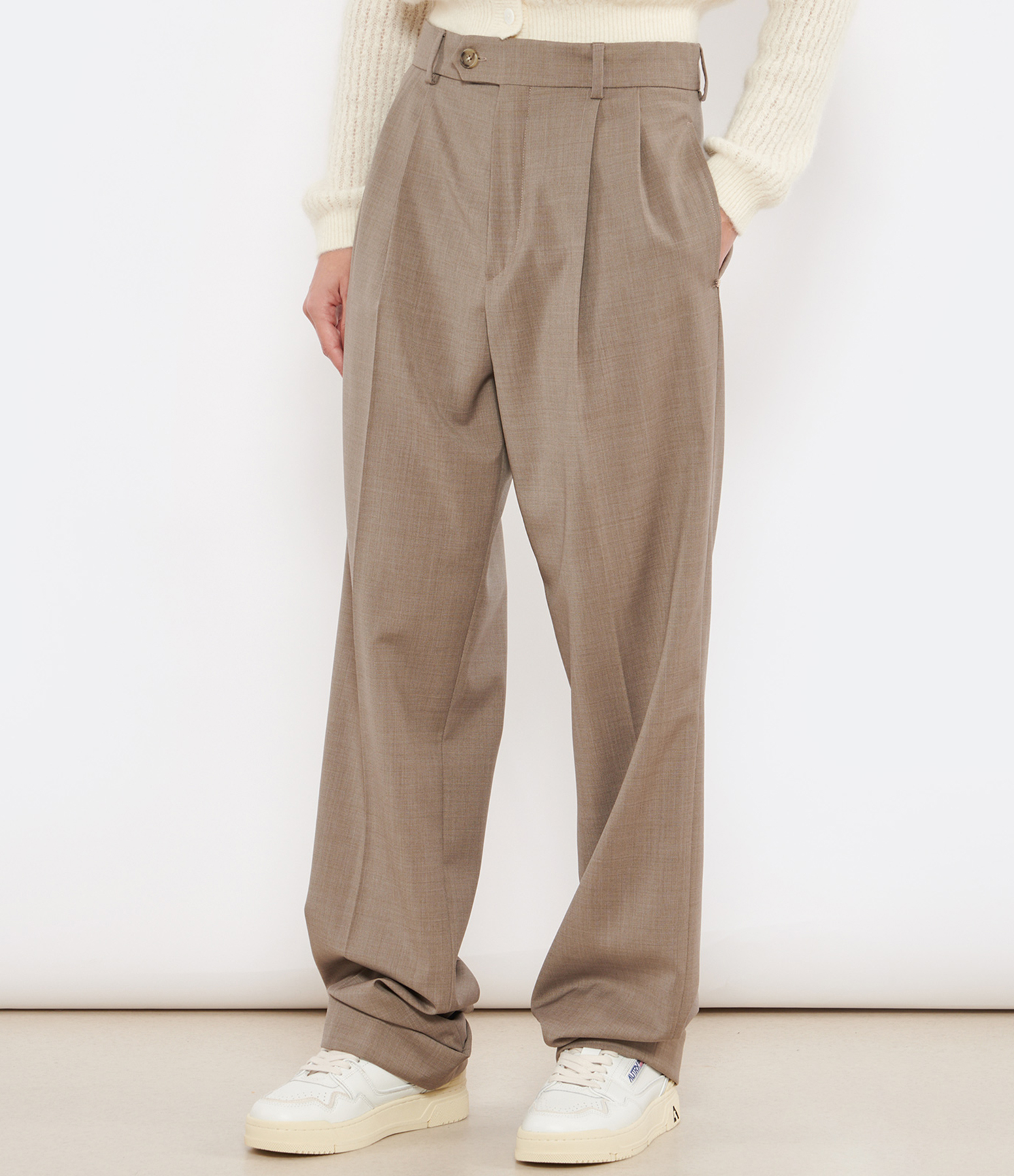 Ferito Straight-Leg Trousers in Dove Grey