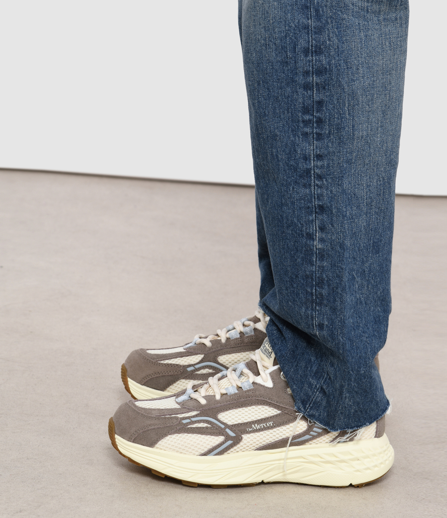 The Re-Run Max trainers in Grey/Miscellaneous