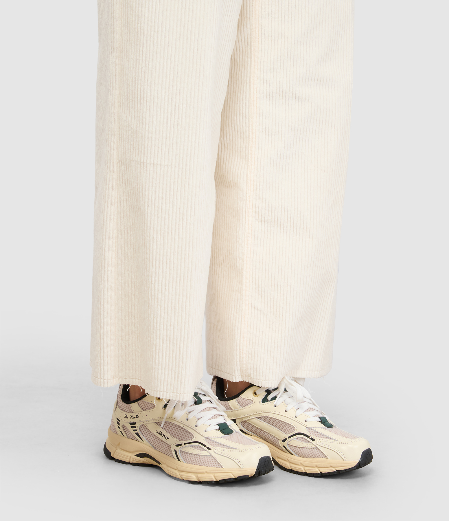 Baskets The Re-Run Classics Off White