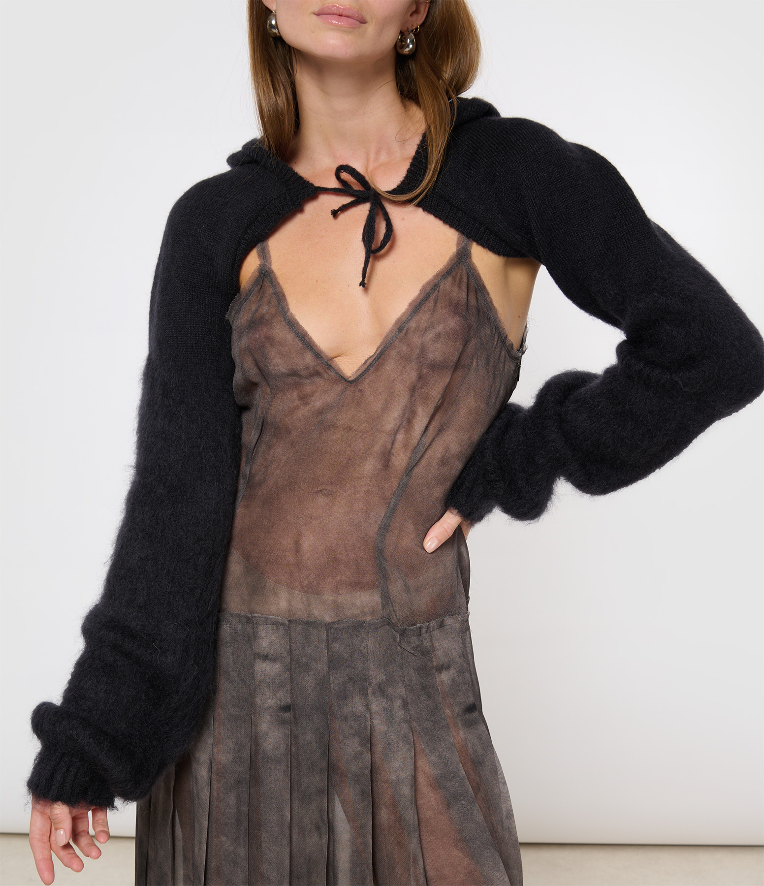 Nivi Hoddie Black Hoodie with Sleeves