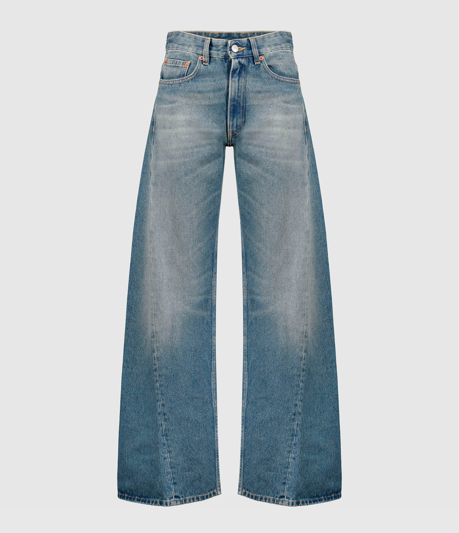 High-waisted jeans in faded blue