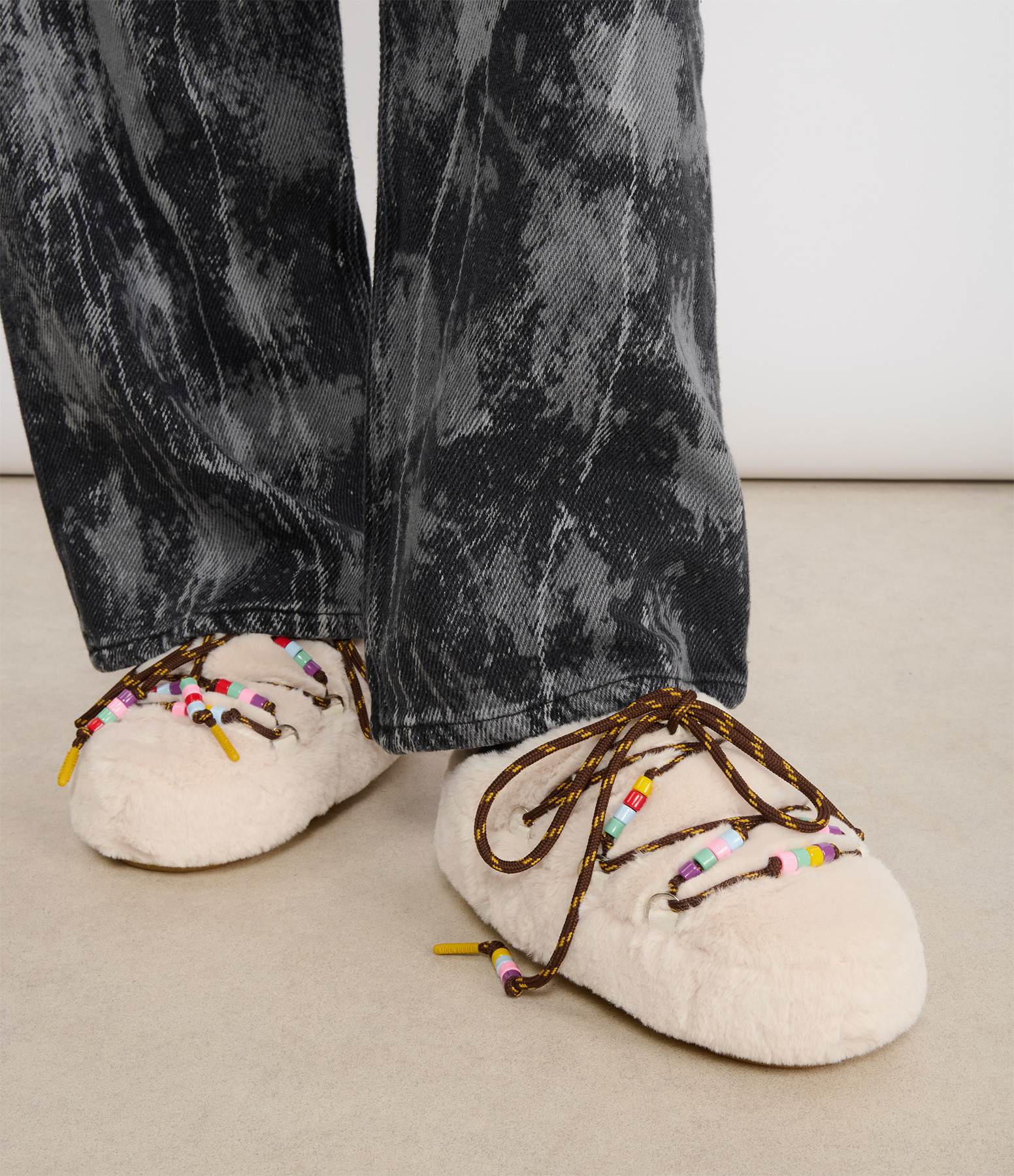 Moon Boot Mule with Faux Fur and Beads in Cream