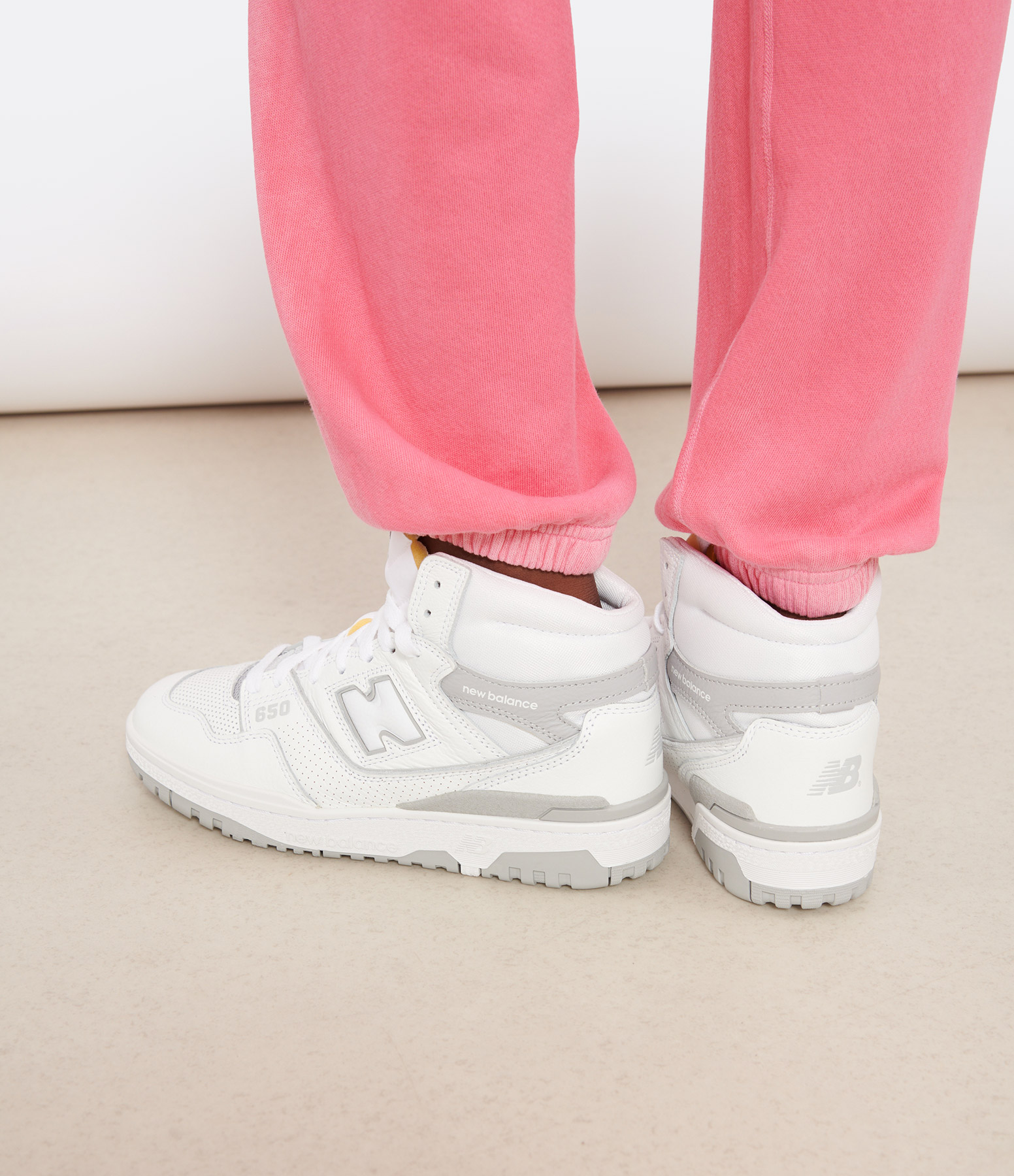650 Trainers – White and Grey