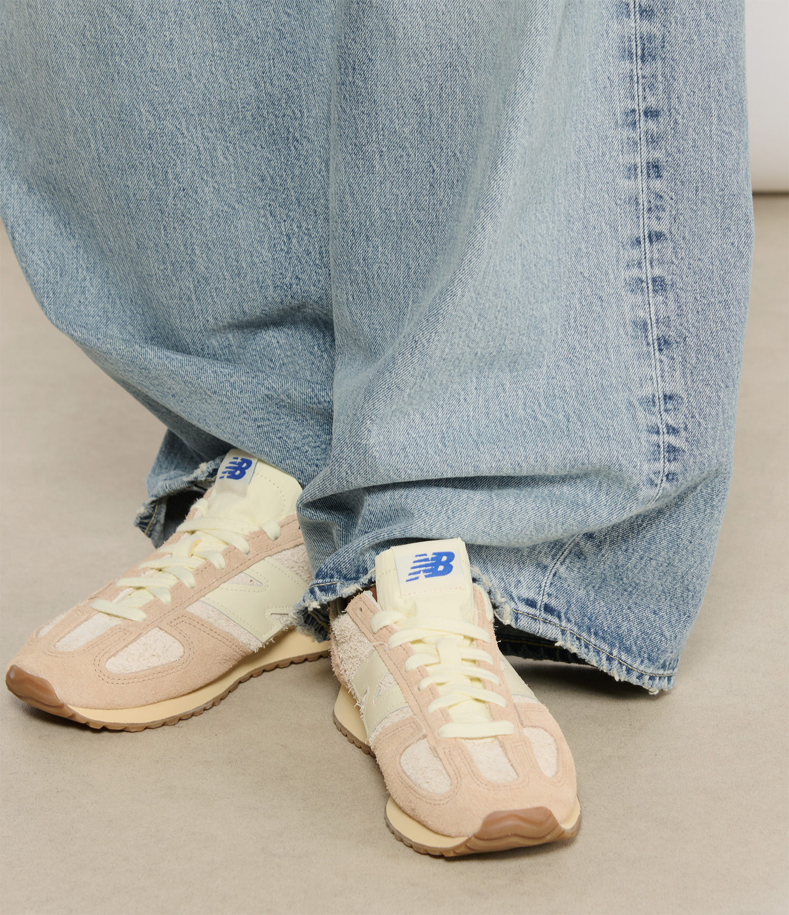 471 Bisque trainers