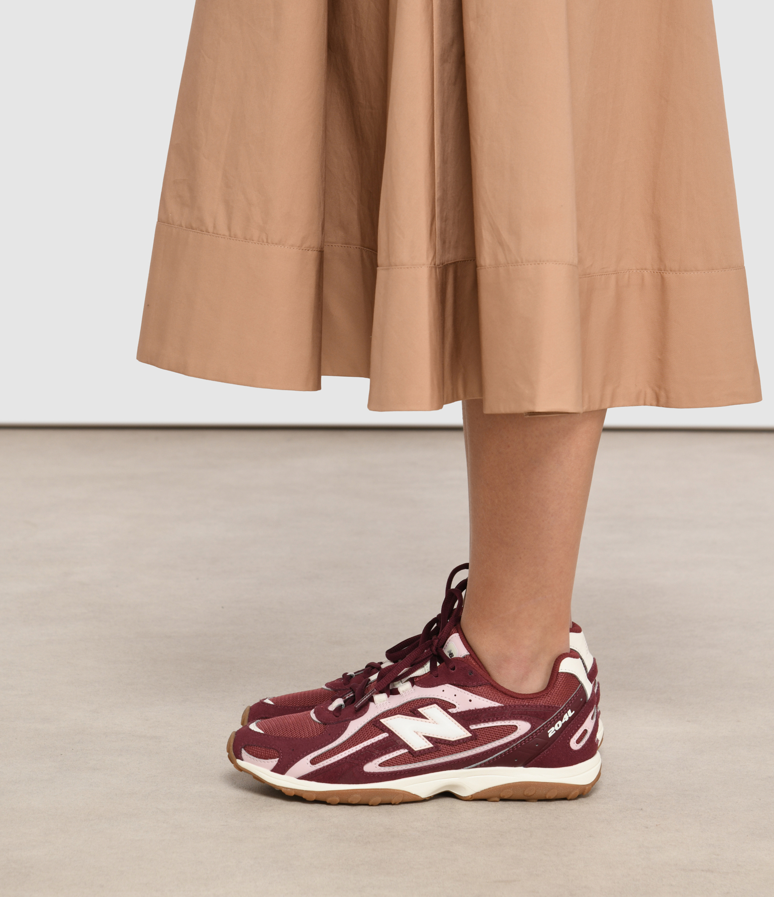 204L Nb Burgundy trainers