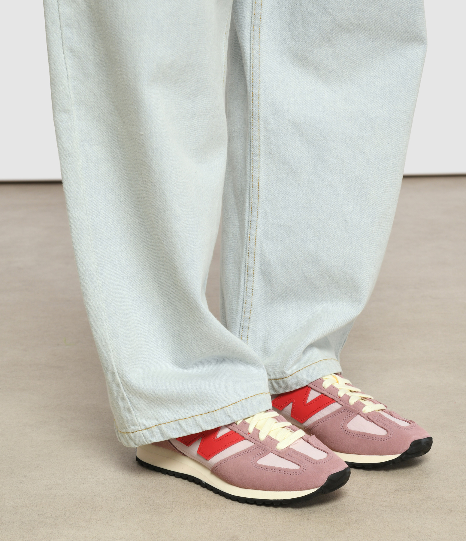 471 Rosewood trainers