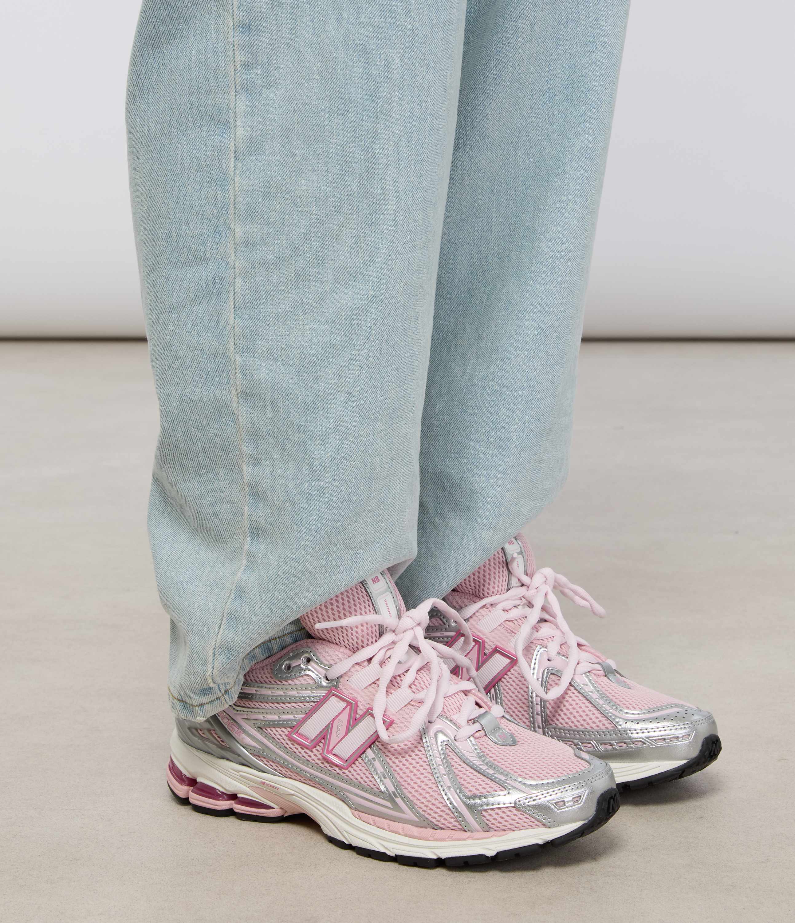 1906 Pink Chalk trainers