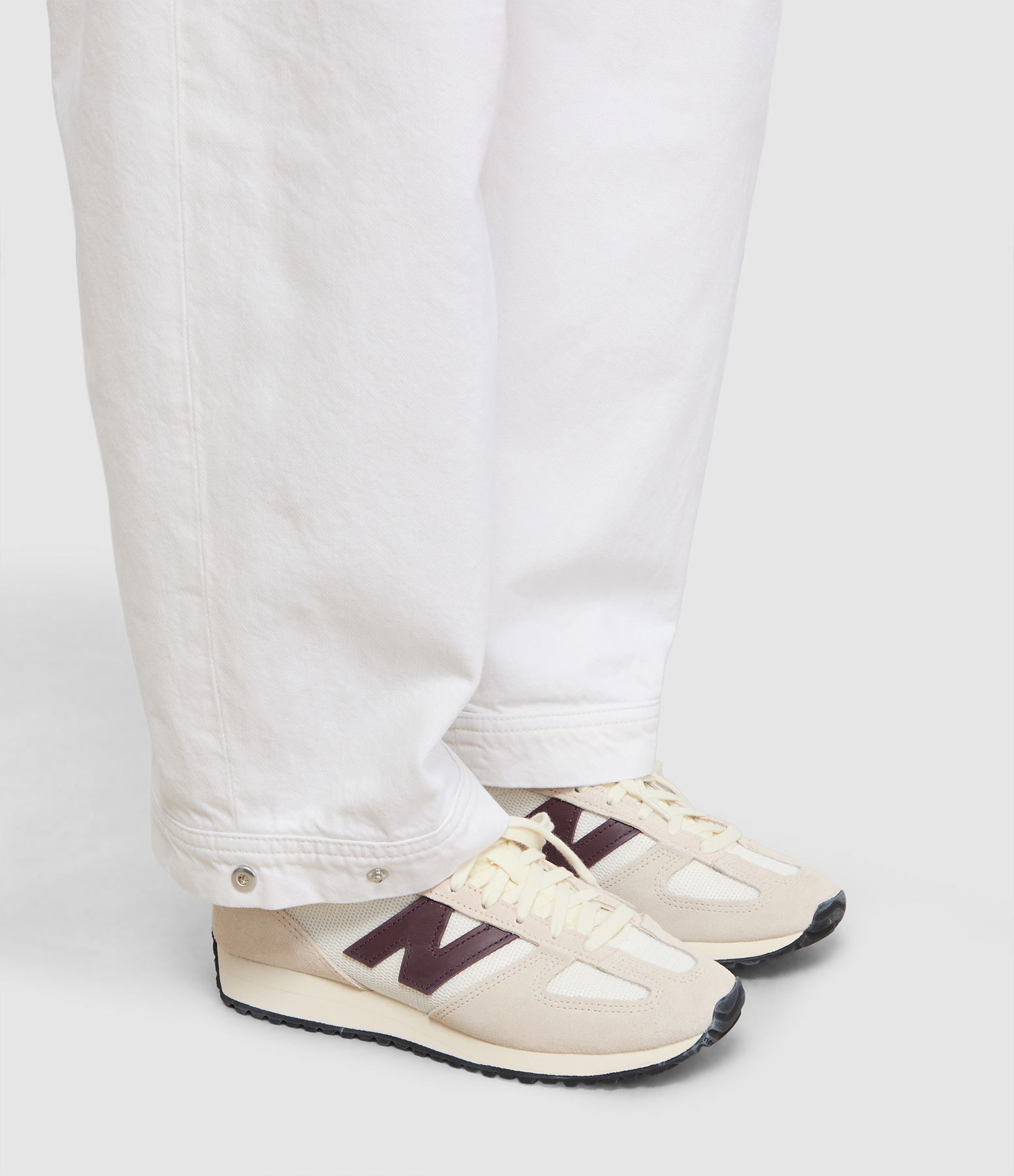 471 Linen trainers