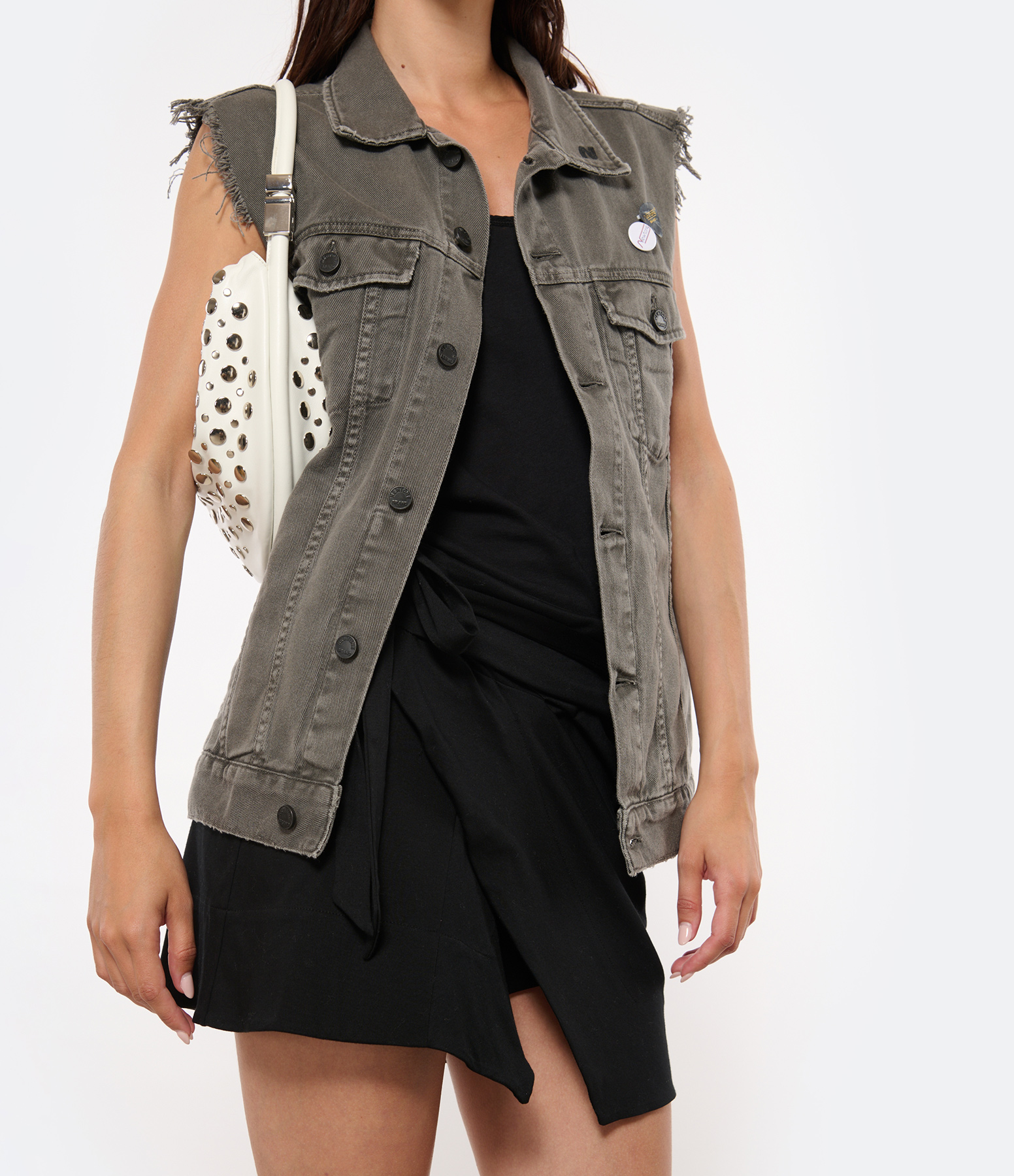 Cramer Bleed Pepper Sleeveless Denim Jacket