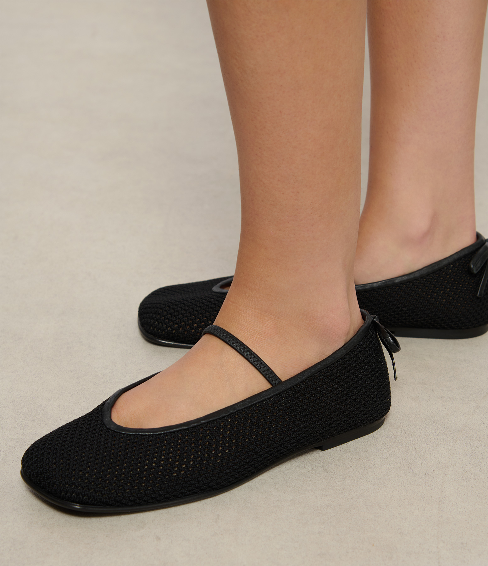 Bulla Node Black Ballet Flats