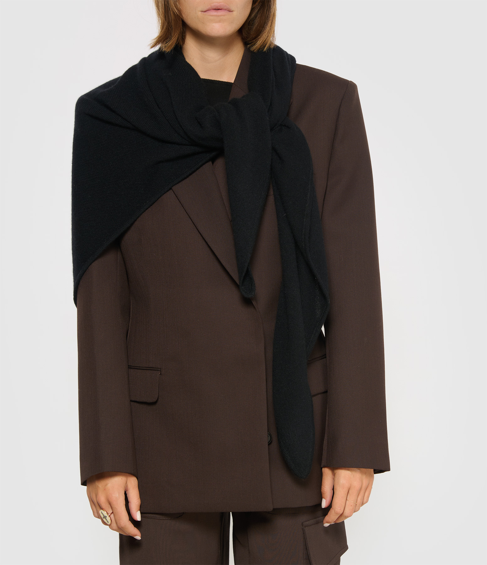 Eléonore Black Cashmere Triangle Scarf