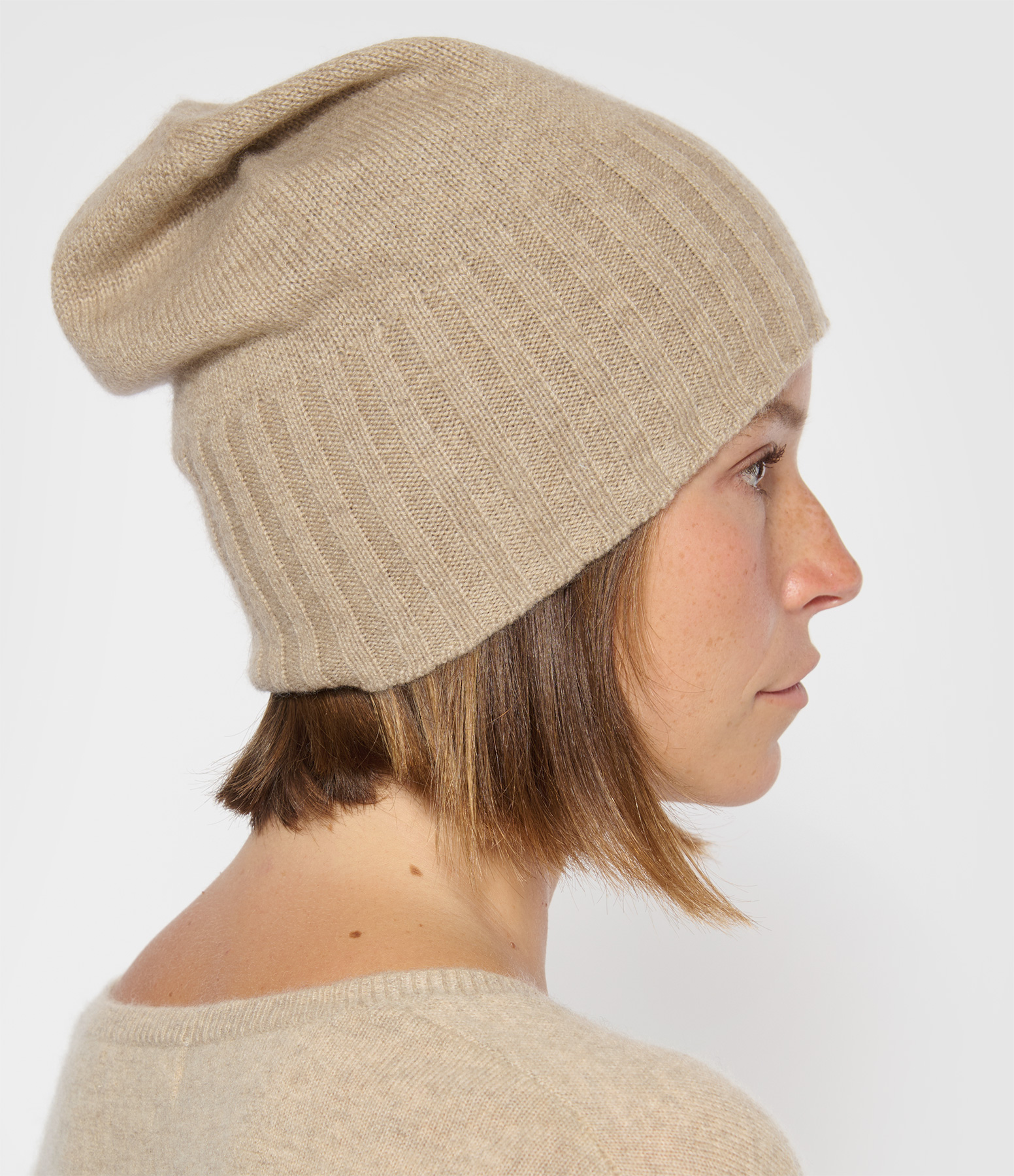 Ines Cashmere Beanie – Sandstone