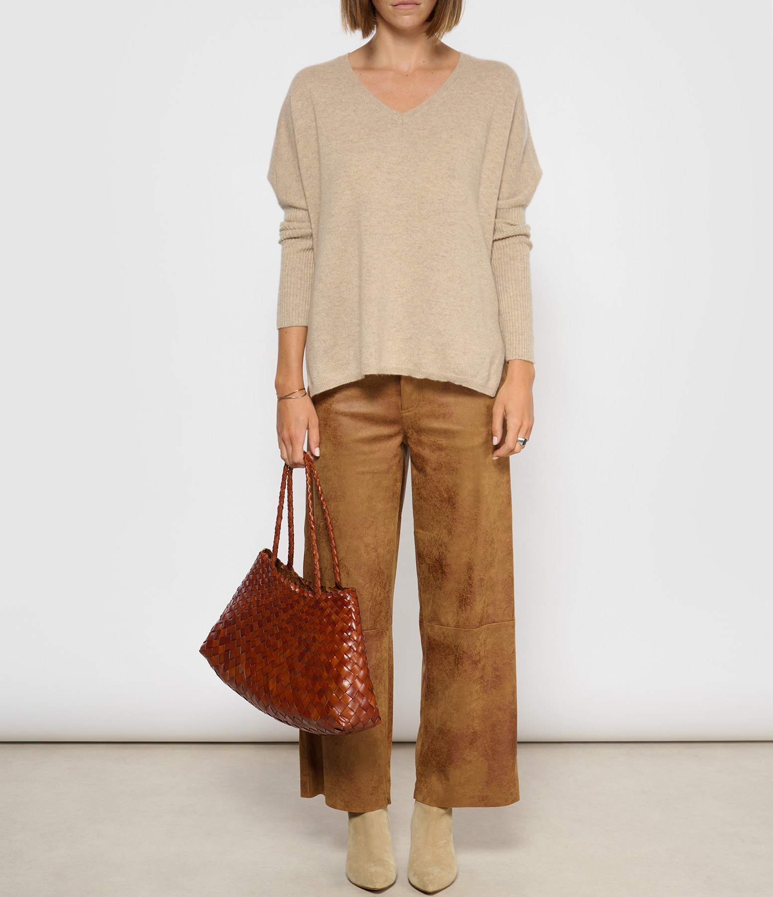 Faustine V-neck Cashmere Poncho Jumper in Sandstone