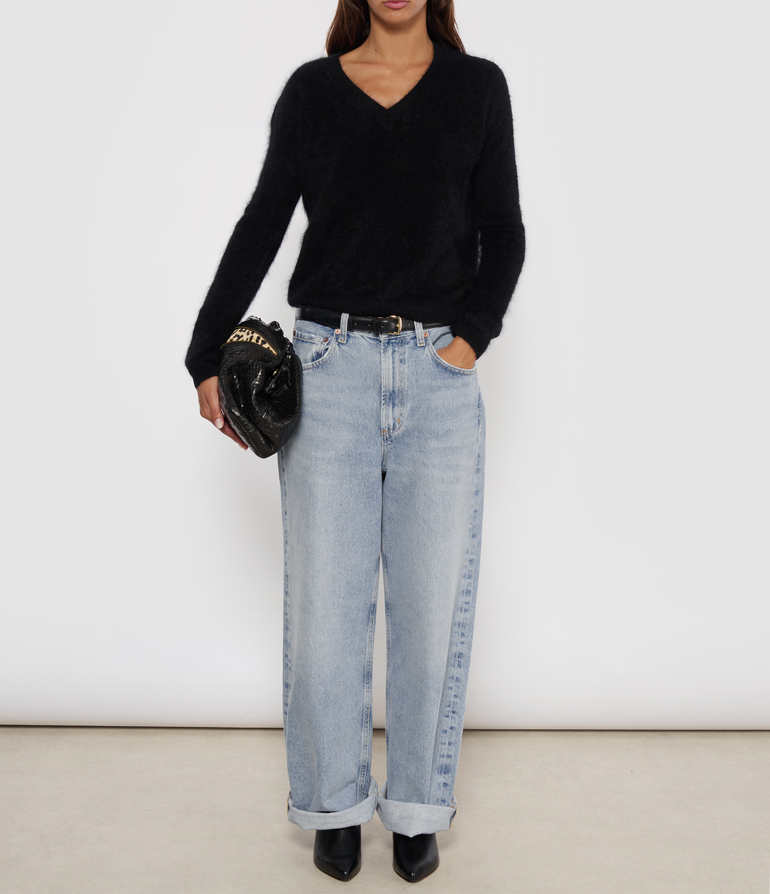 Lima Black Cashmere V-neck Jumper