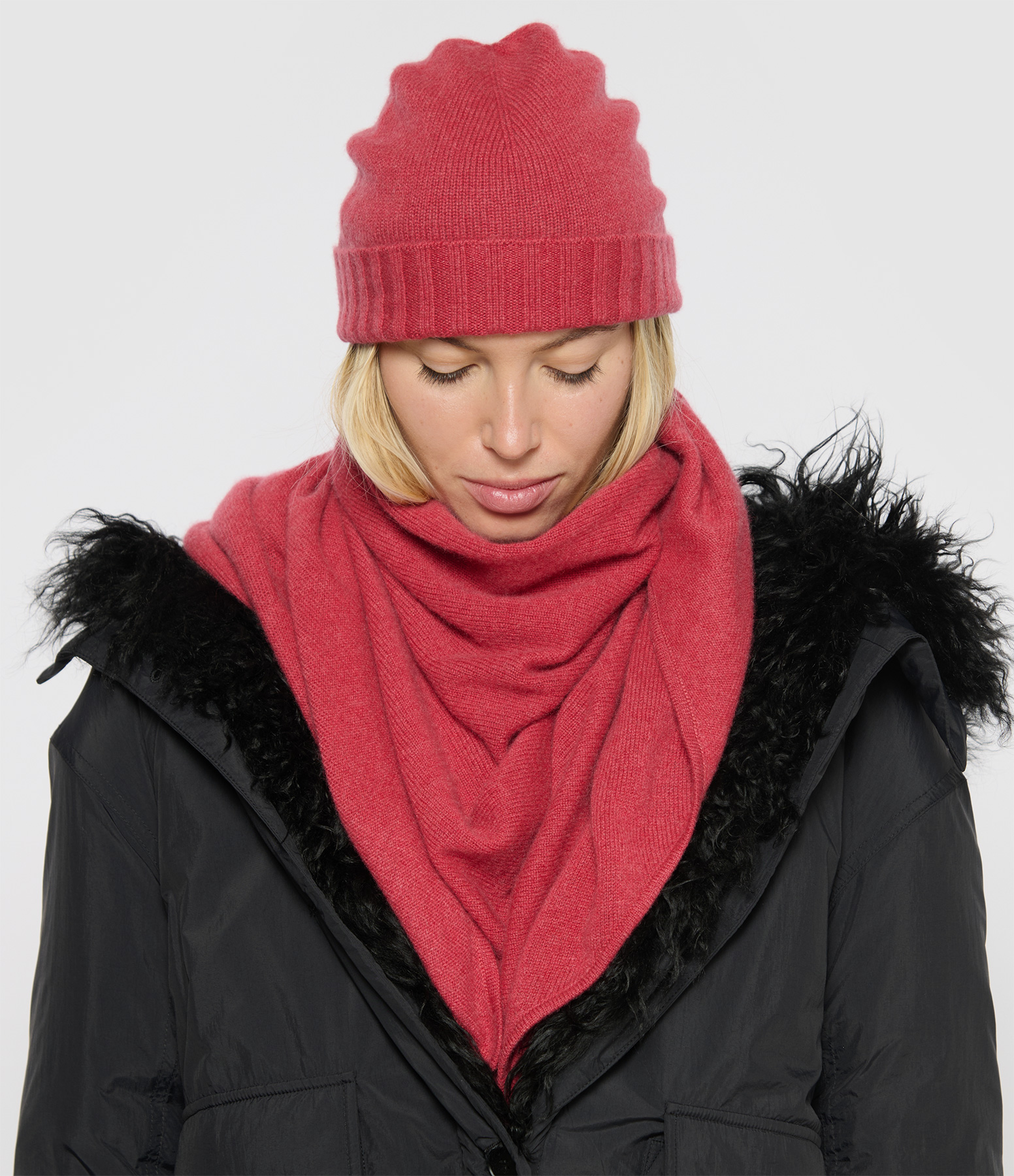 Ines Cashmere Hat – Garnet