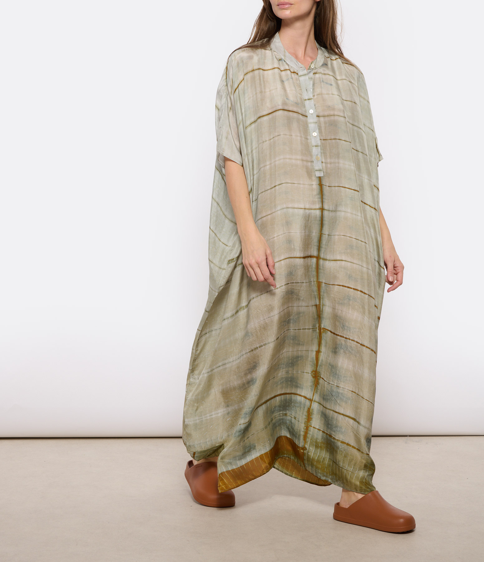 Lore Si Silk Silver Caftan Dress