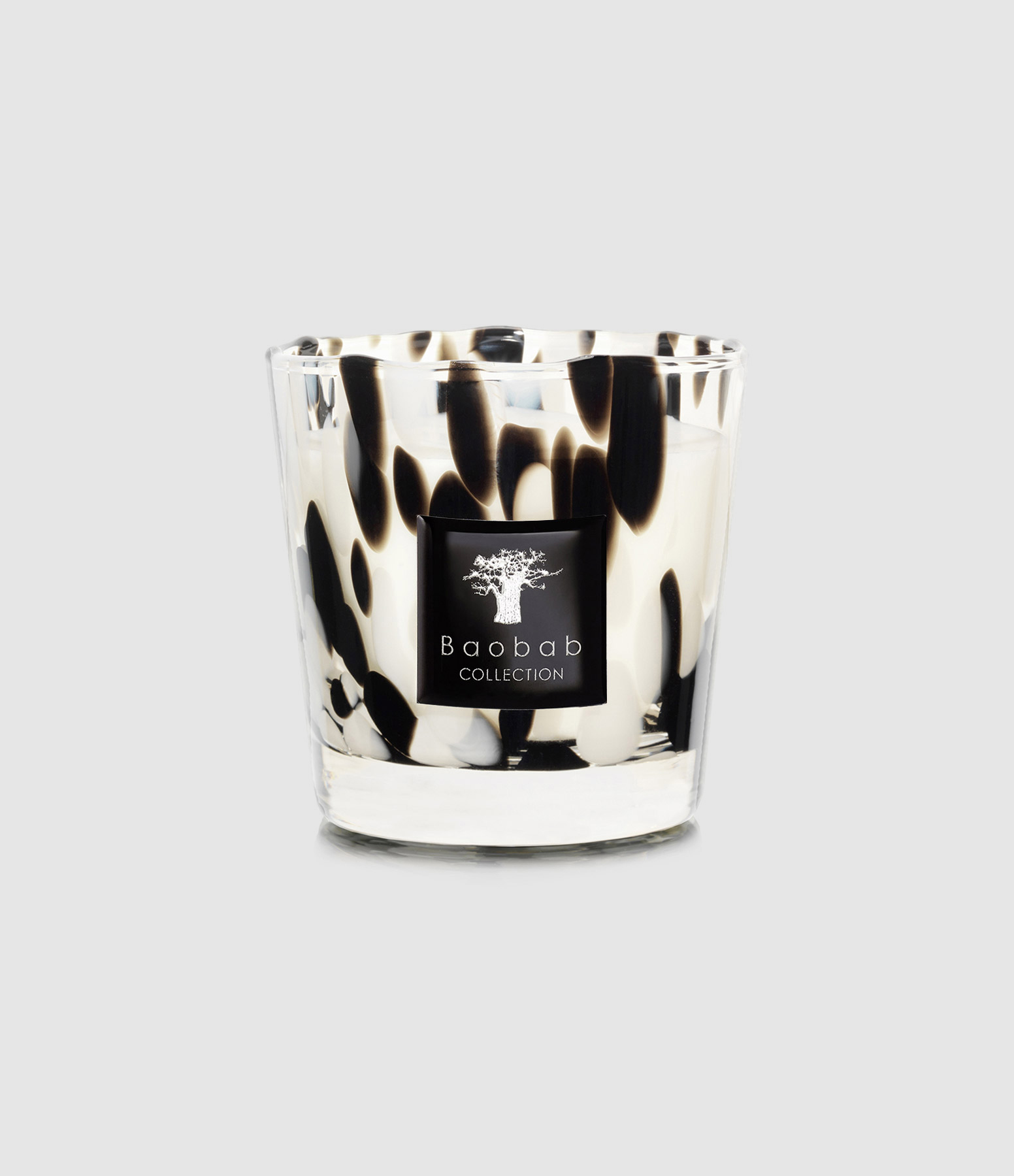 Max One Black Pearls Candle