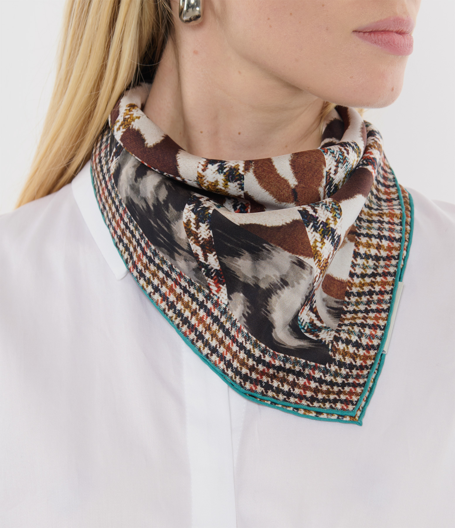 Aloeuw Silk Scarf 67x67 Multicoloured