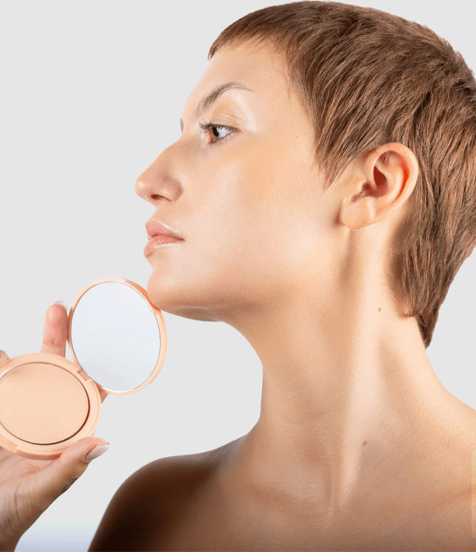 Skin-Care-Infused Mattifying Powder SPF15, 01 Light Sand
