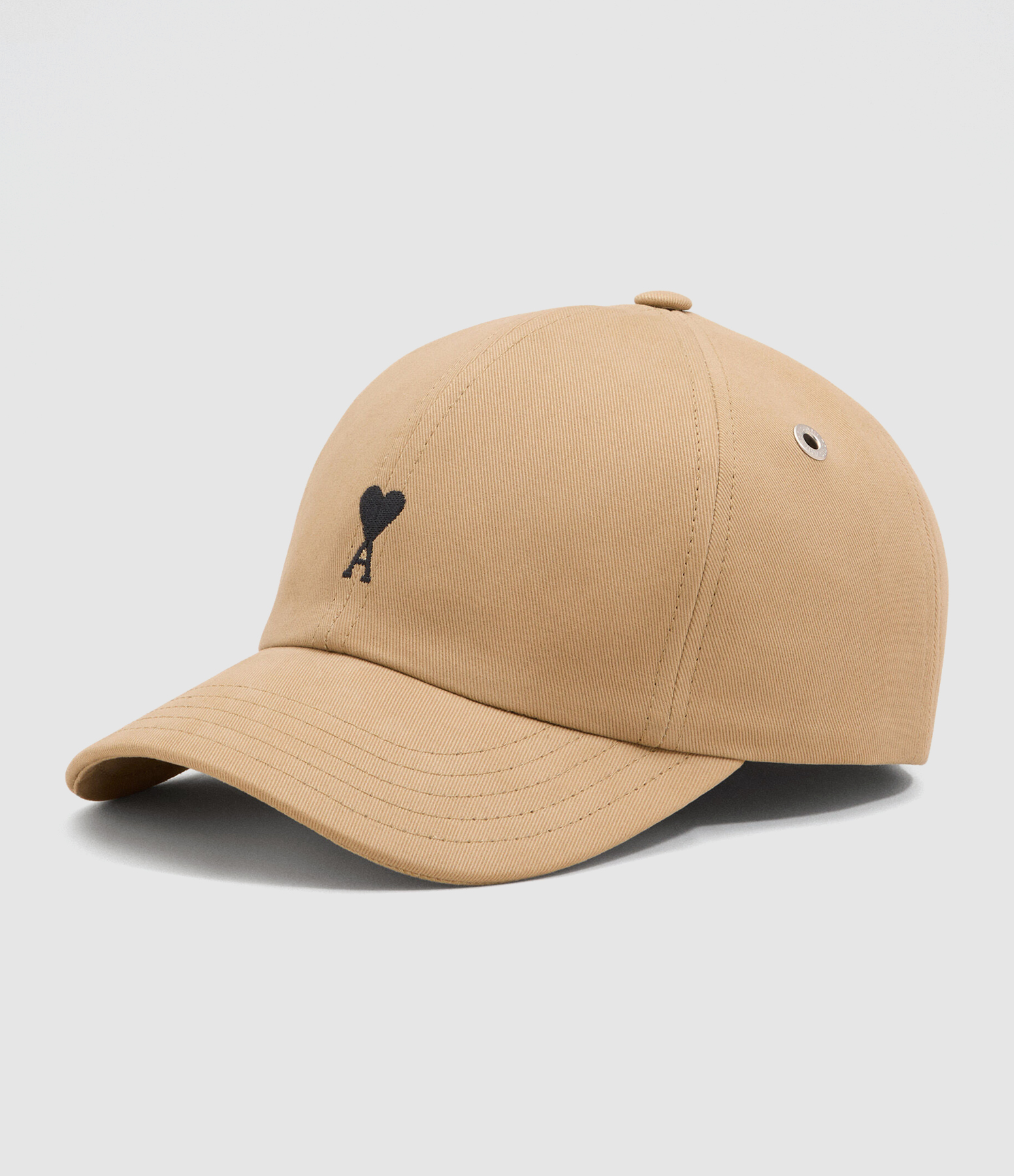 Black ‘Ami De Coeur’ Cap – Beige Mastic