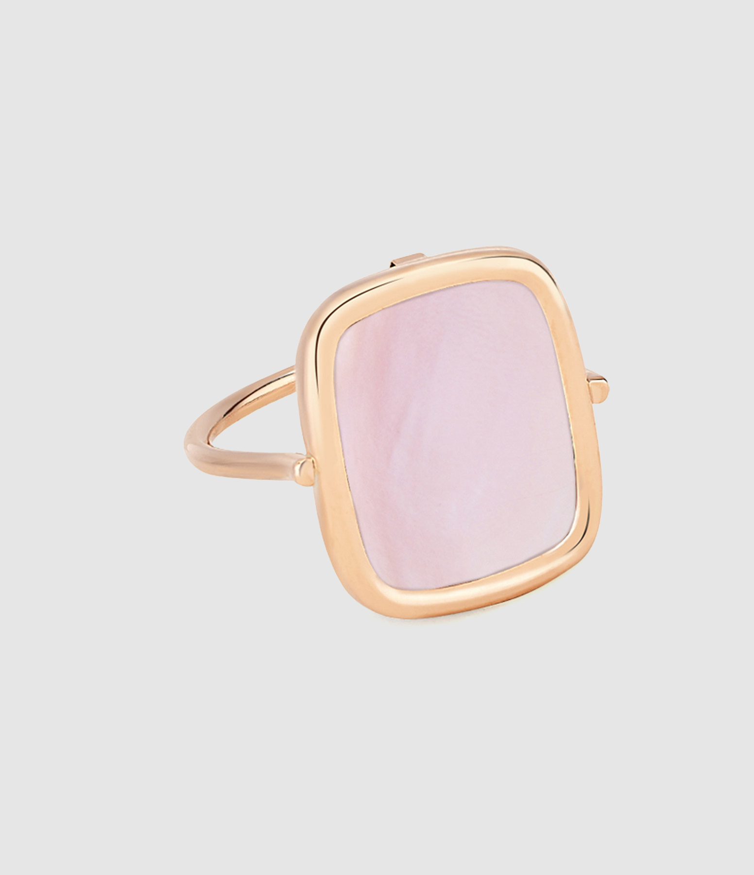 Antique Ring with Pink Mother-of-Pearl and Rose Gold