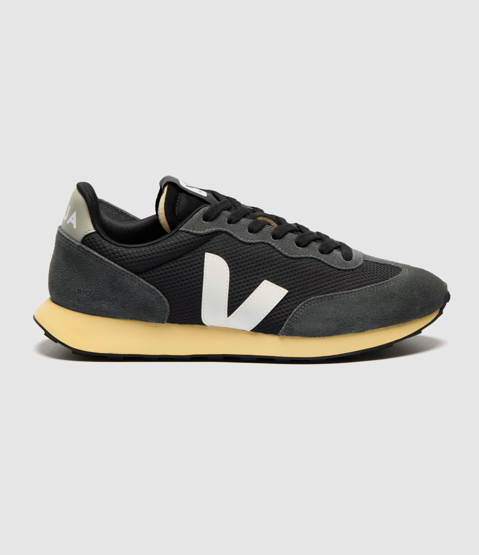 Rio Branco II Black and White Trainers