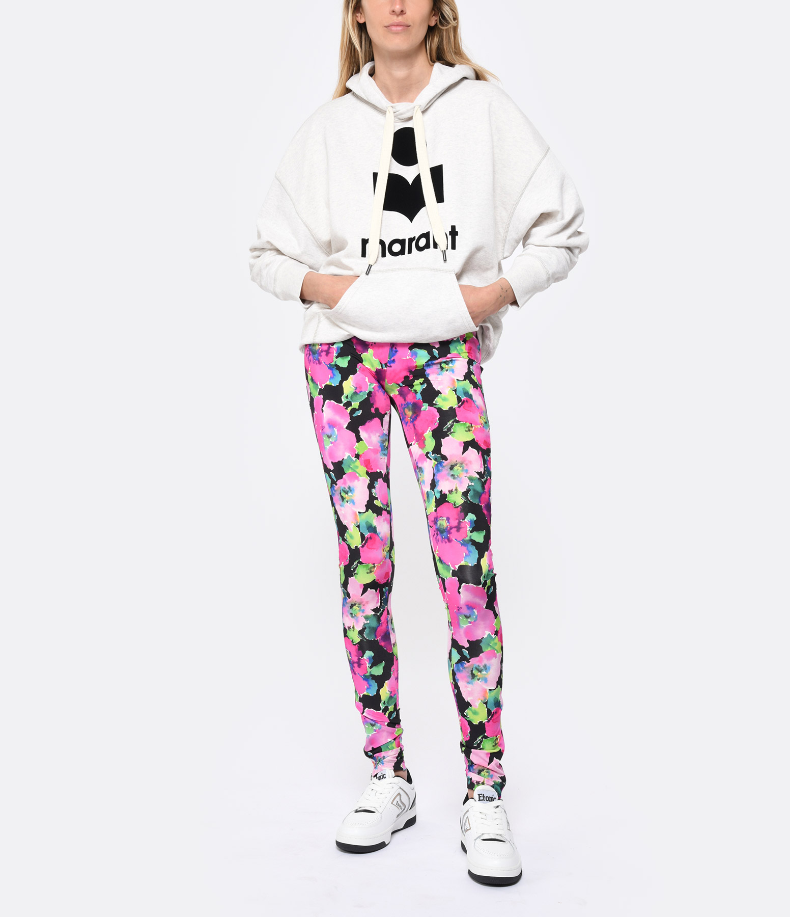 High-waisted pink trousers