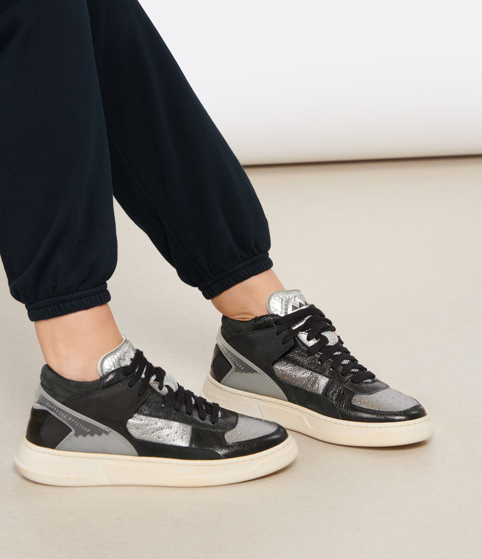 Mi Overblack Errant Silver Trainers
