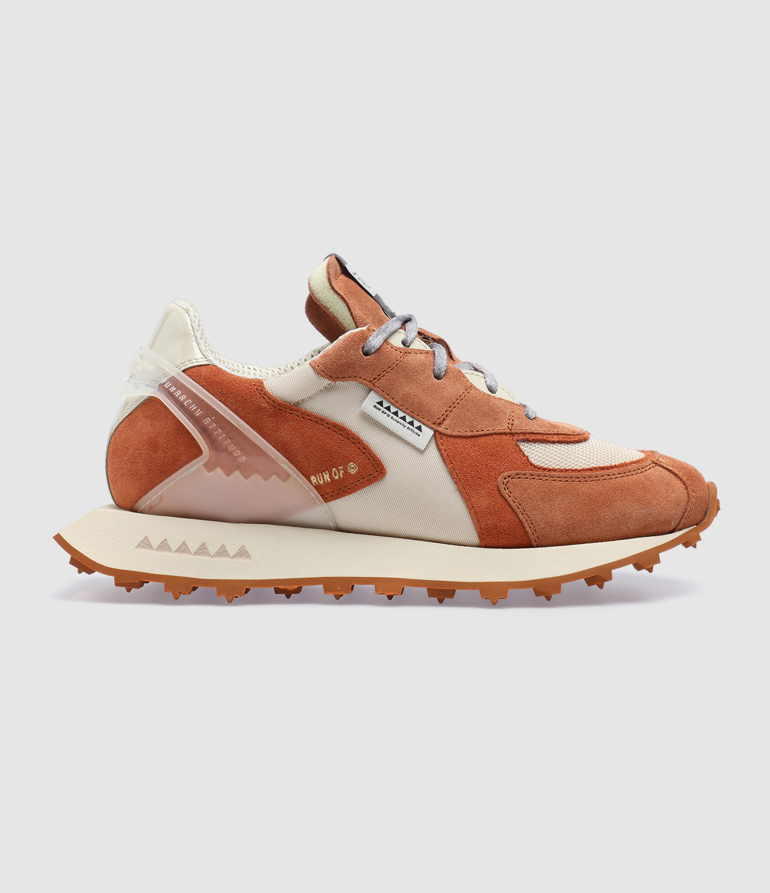 Vibe Orange trainers