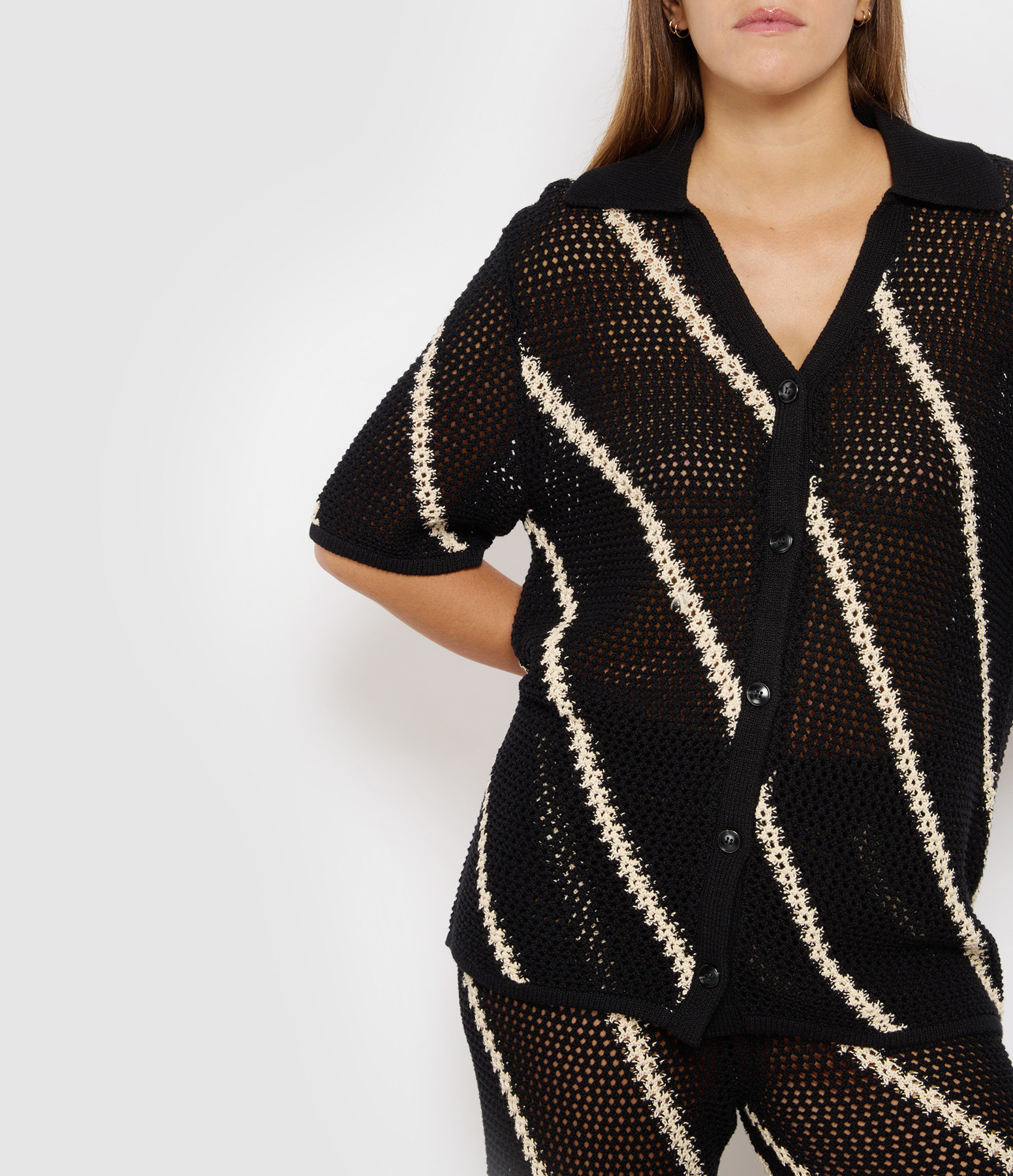 Saisha Black Top