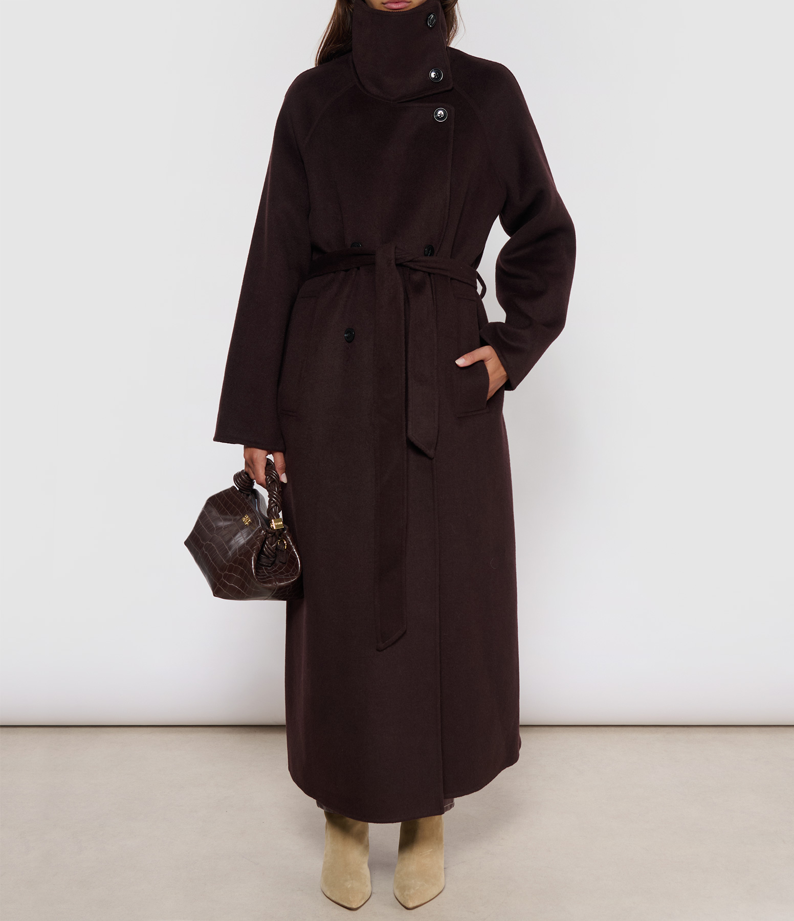 Sahanne Black Coffee Coat
