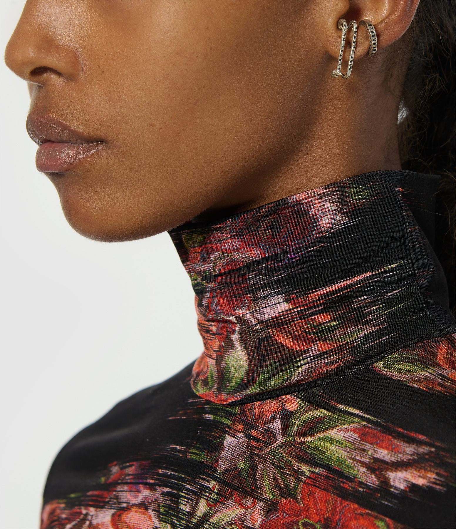 ‘S'asseoir’ Silver Earring