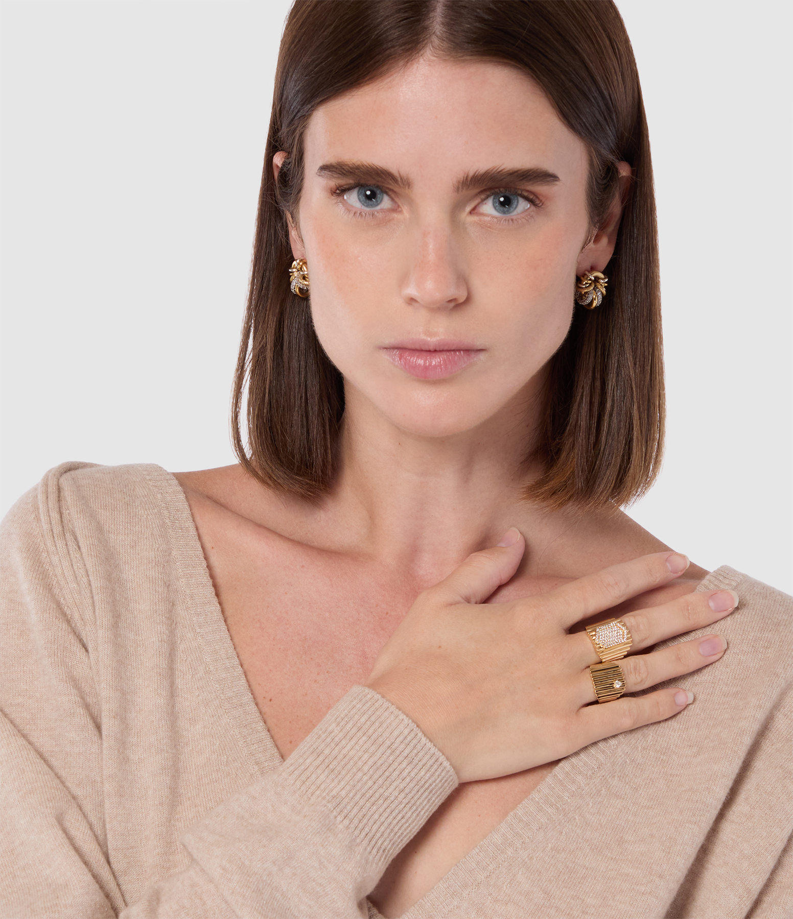 Dynasty White Ring