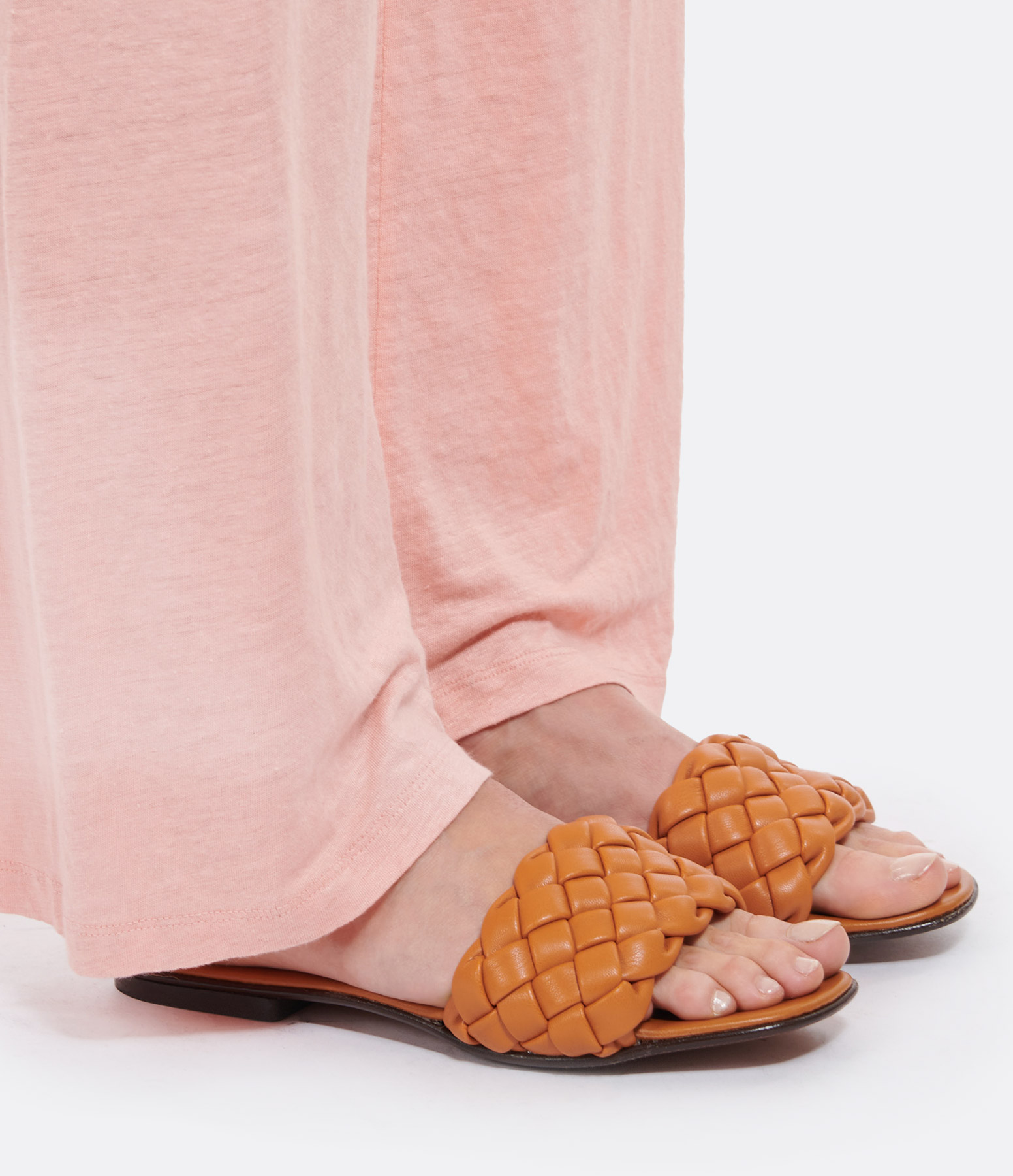 Camel-Coloured Braided Leather Mules