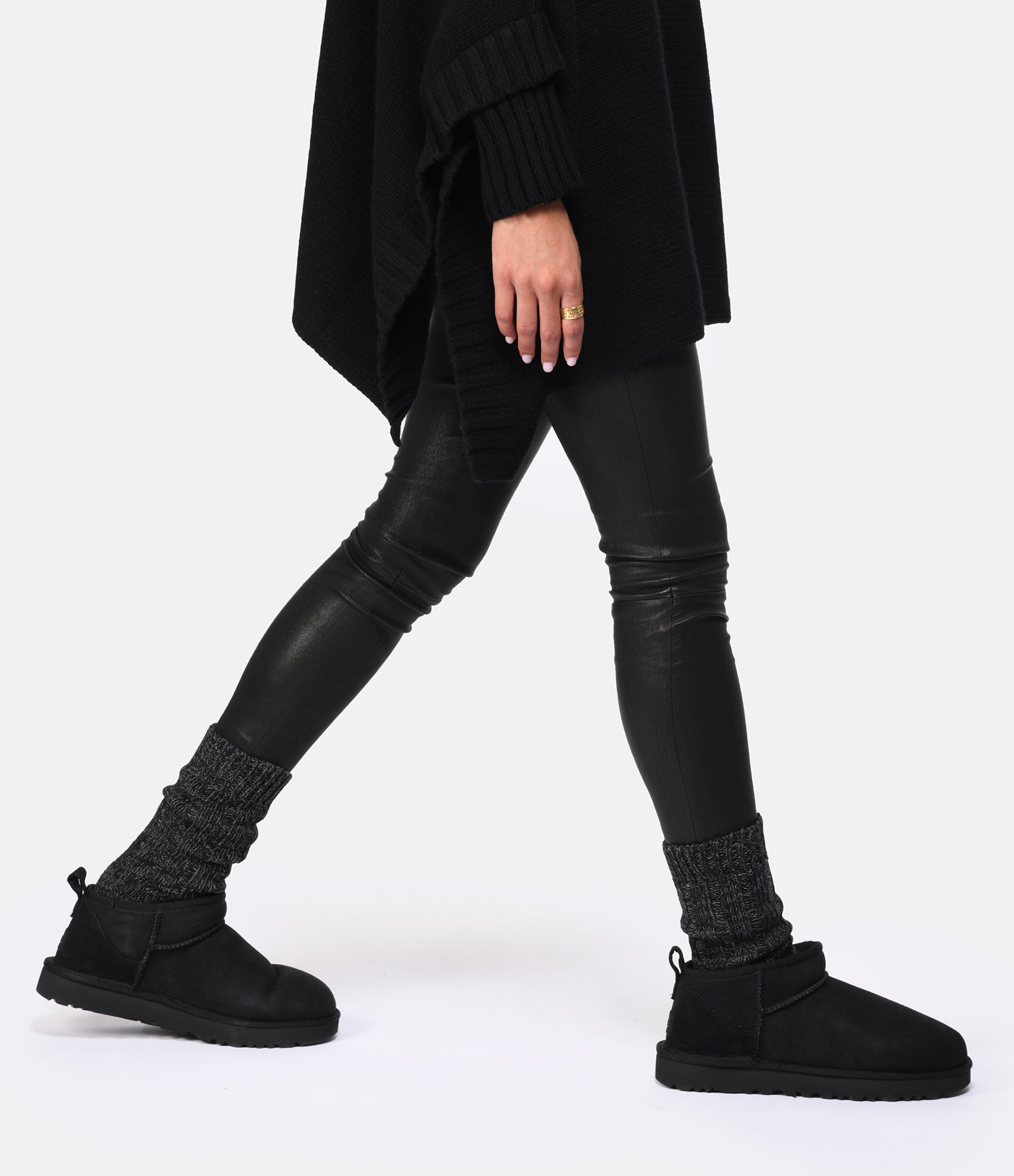 Women's Classic Ultra Mini Boots – Black
