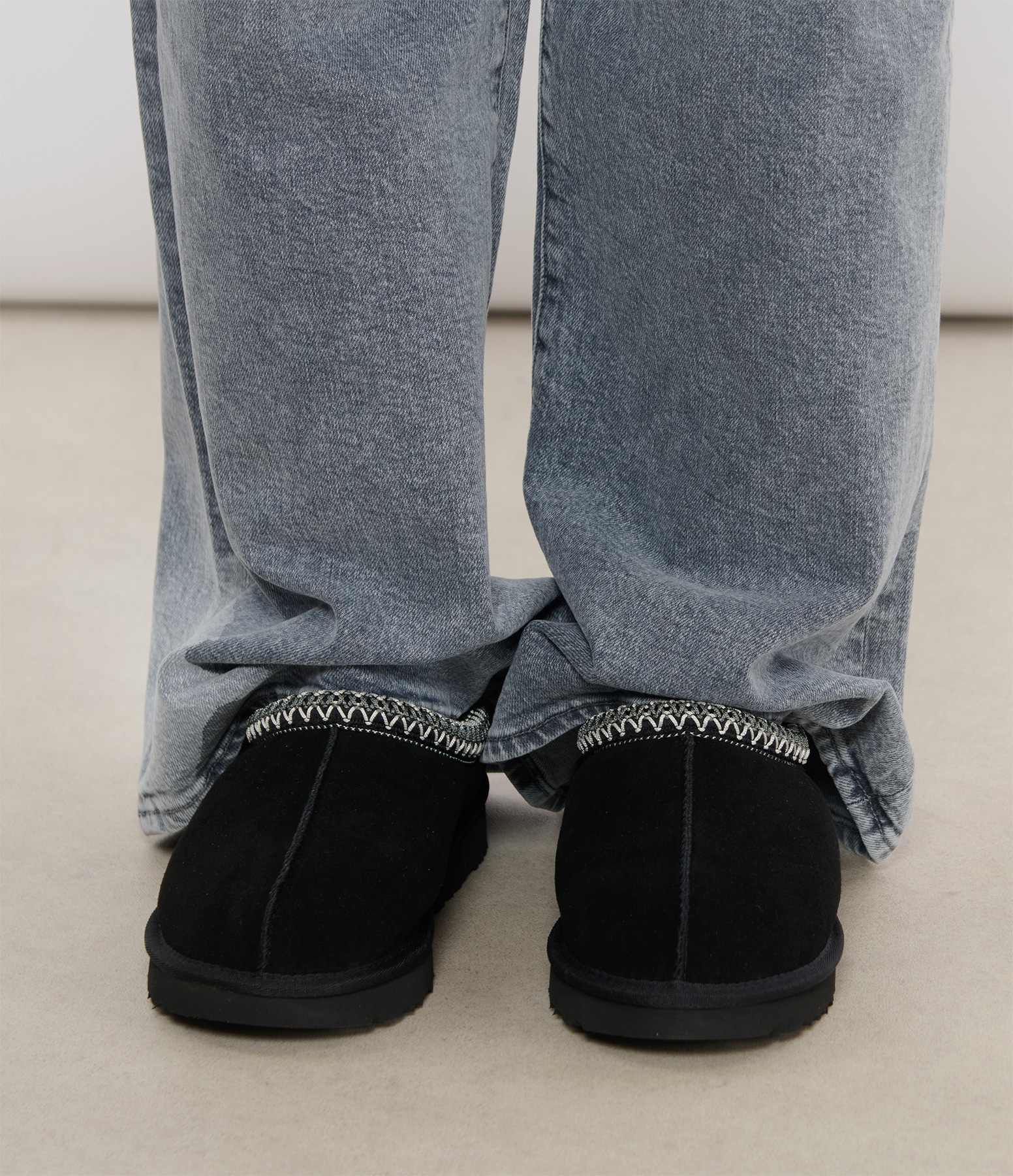 Tasman II Black Mules