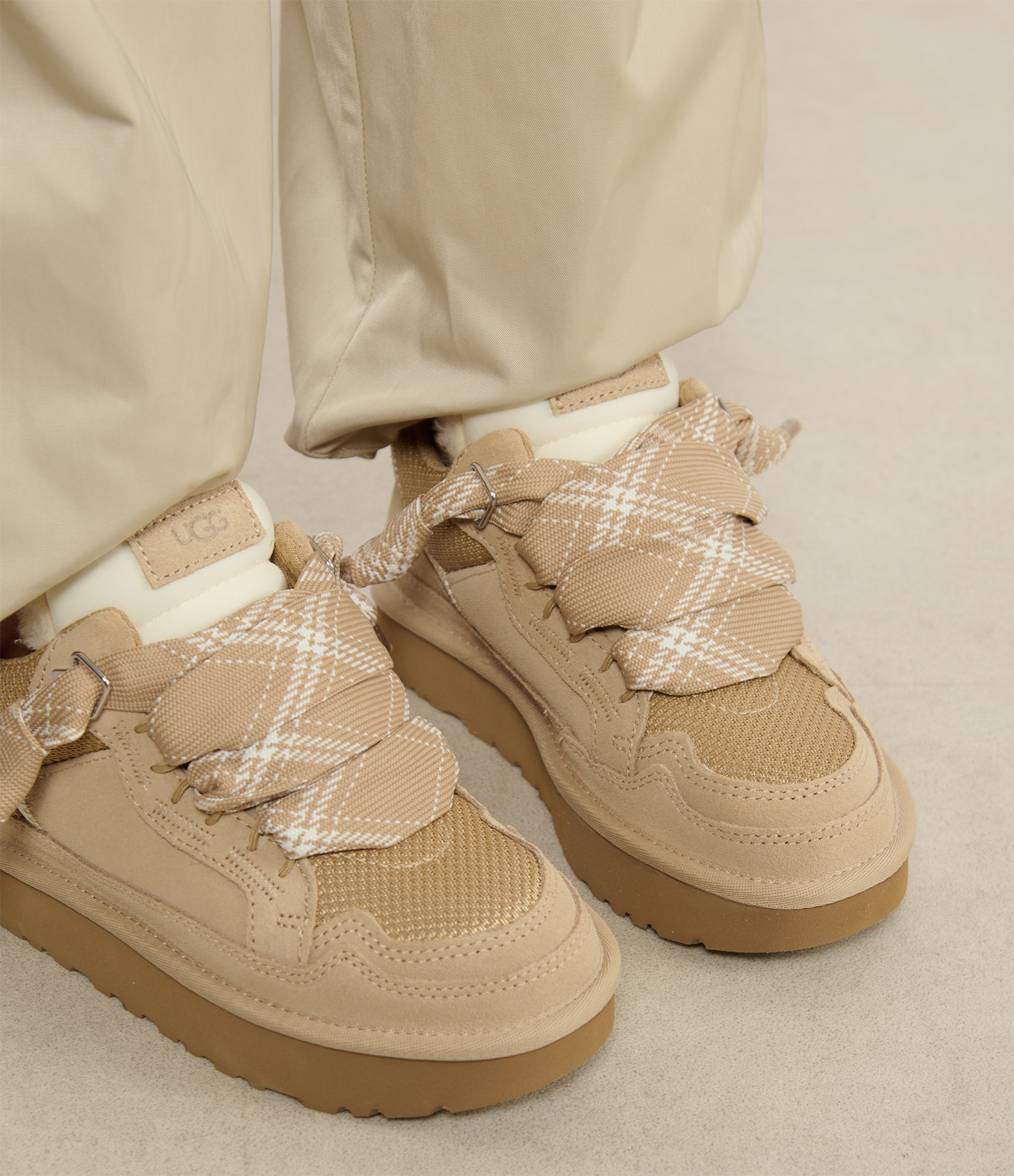 Lowmel Sand trainers