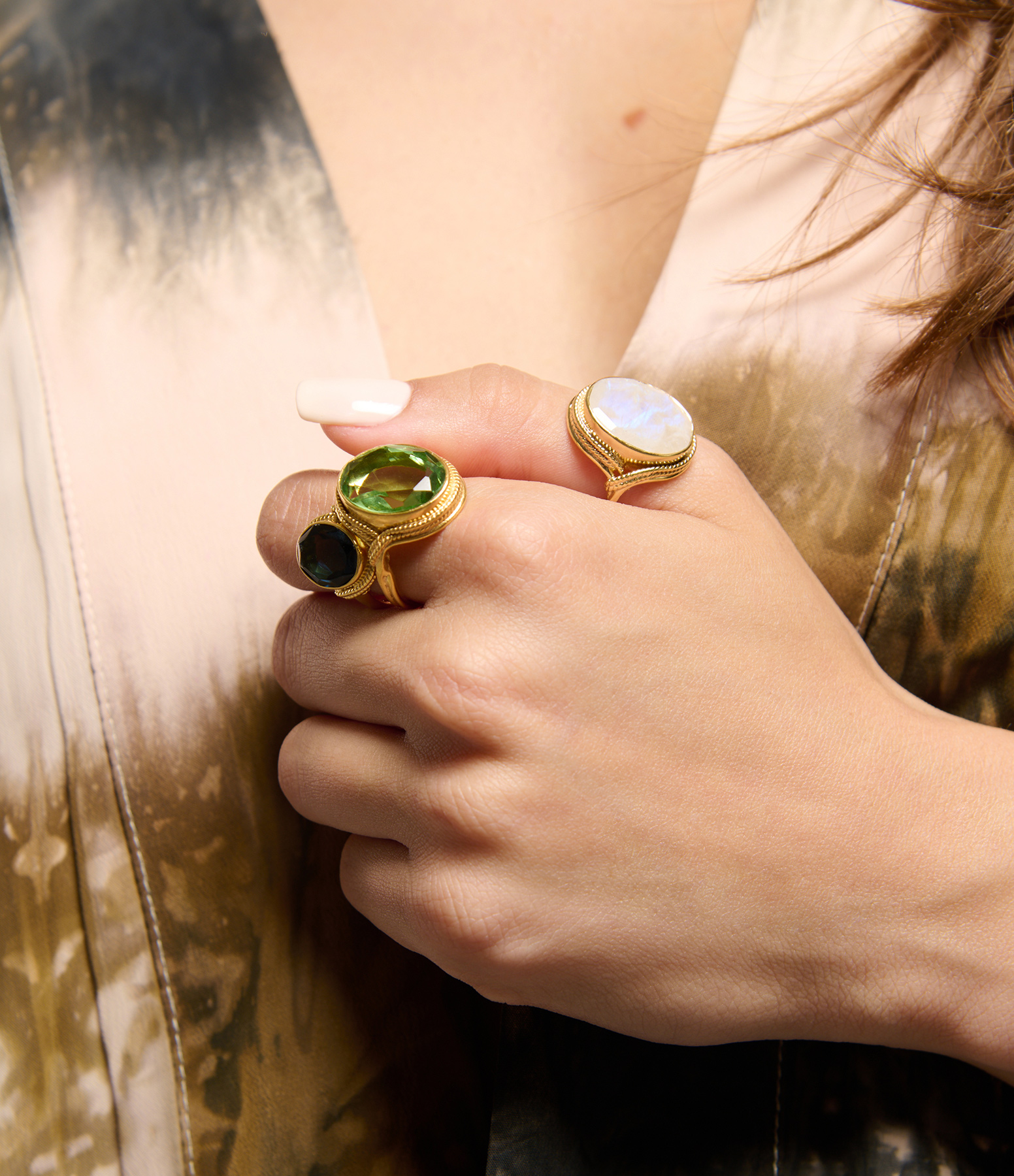 Sphinx Iolite 'Mignonnerie' Ring