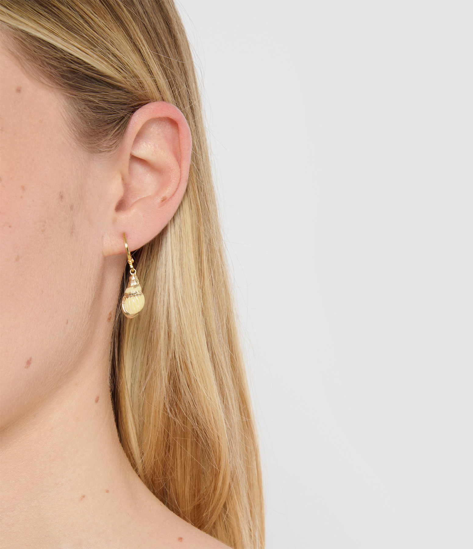 Playa Pale Yellow Shell Earring (sold individually)
