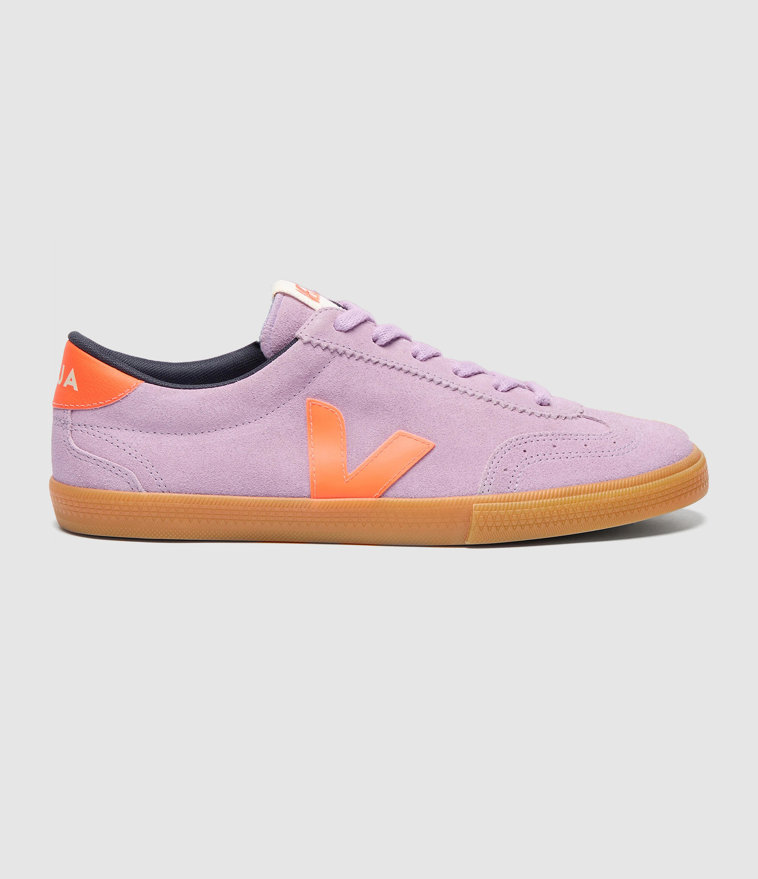 Volley Orchid Fury Natural trainers