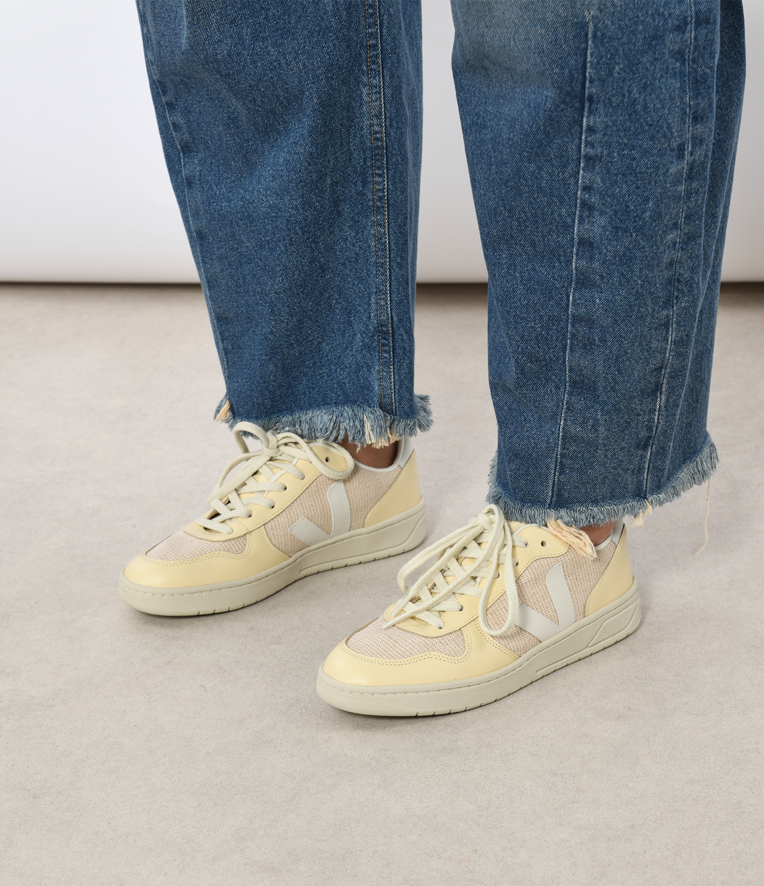 V-10 J-Mesh Jute White Multico trainers