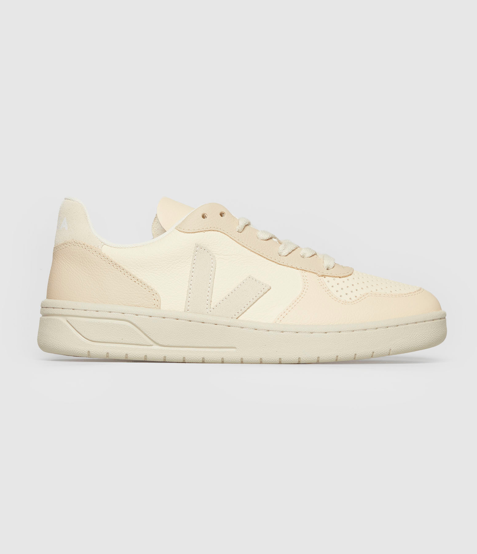 V-10 Leather Multico Cashew Pierre Trainers