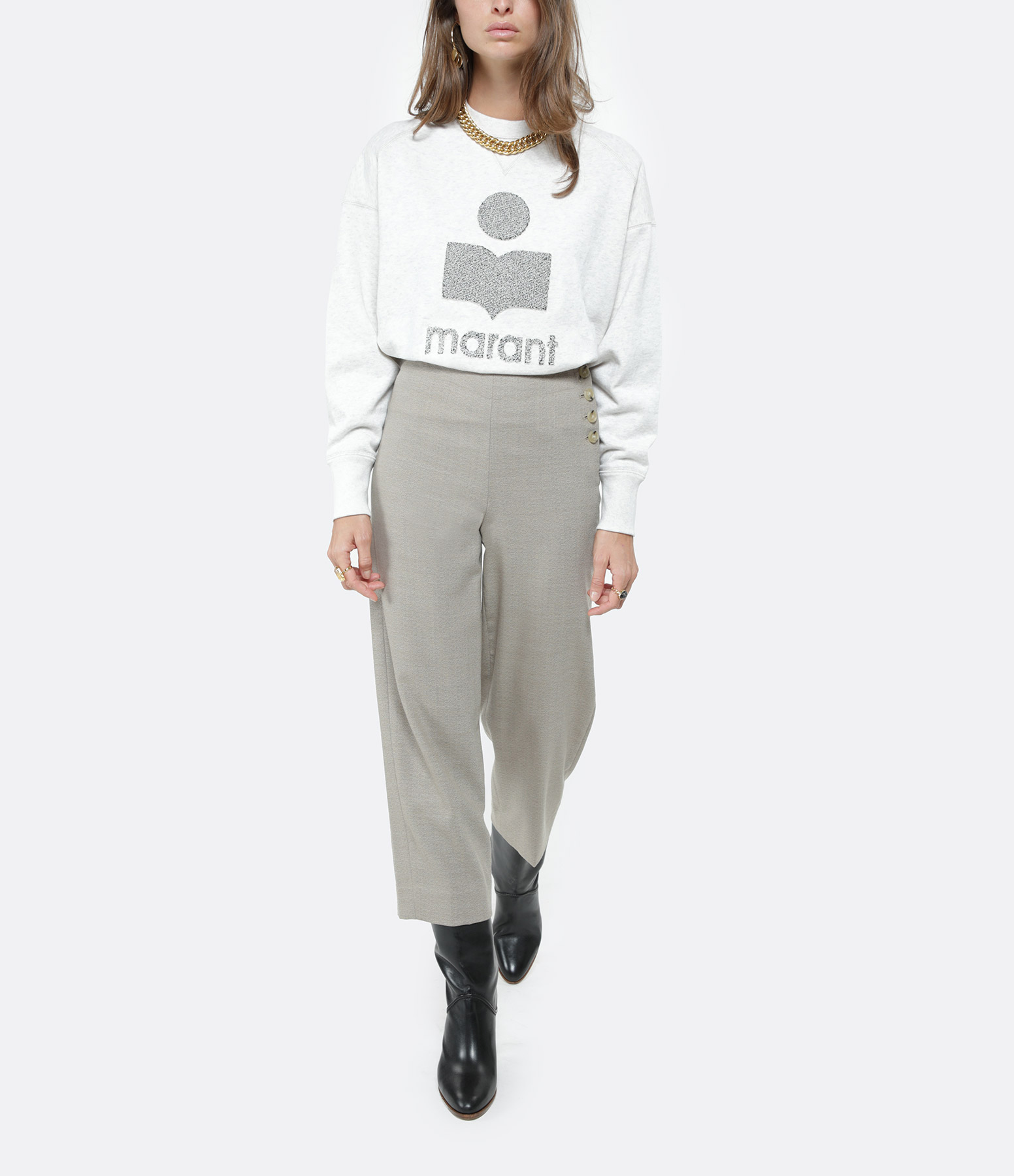 Short Trousers with Buttons in Sand