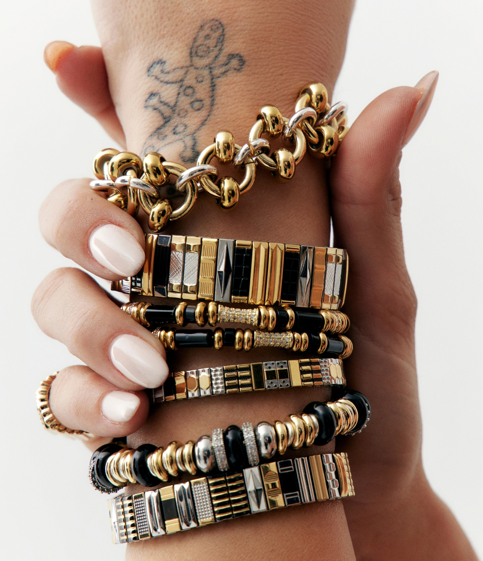 Yara Shiny Black Bracelet