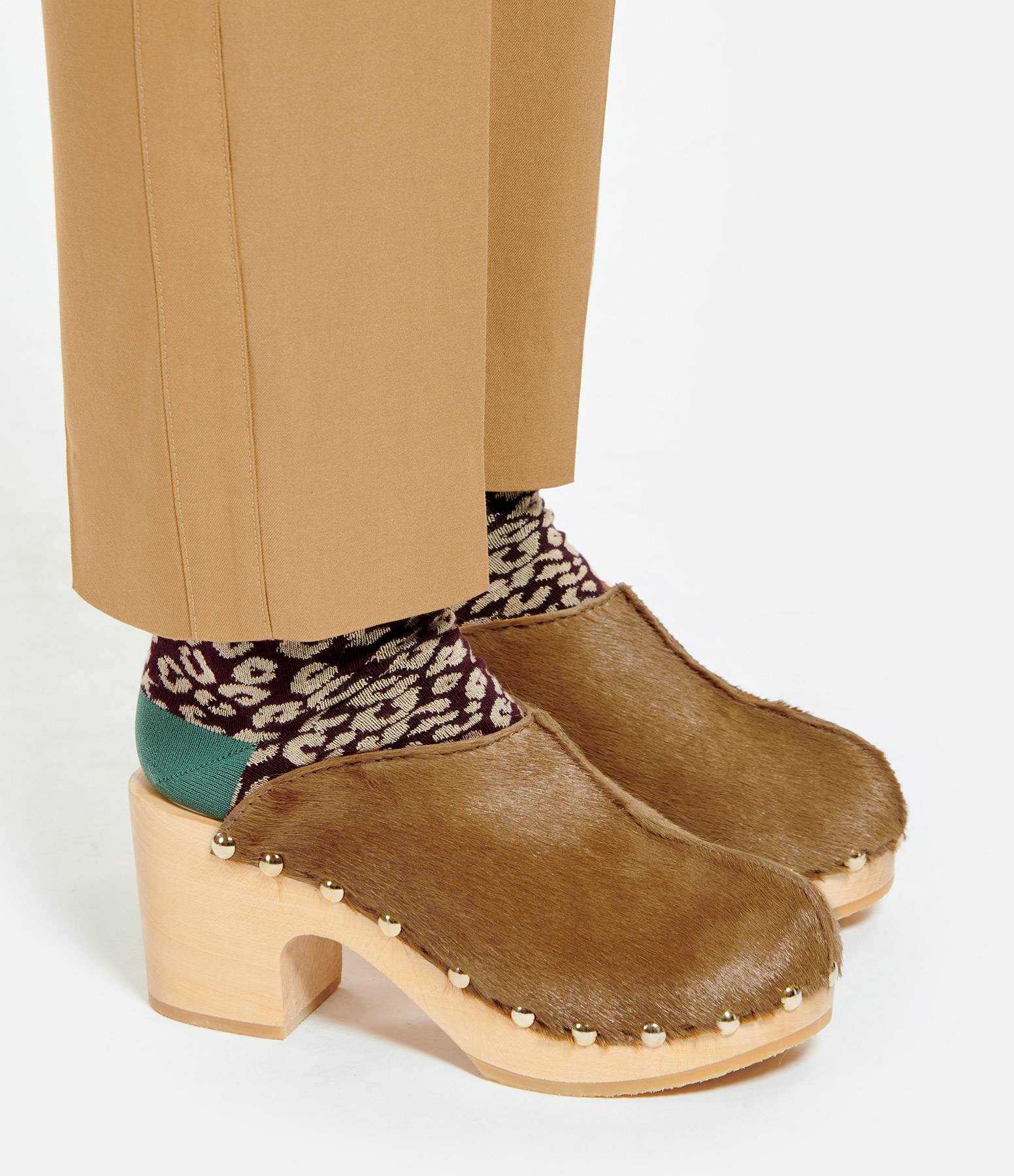 Yanaki Caramel Wood and Leather Clogs