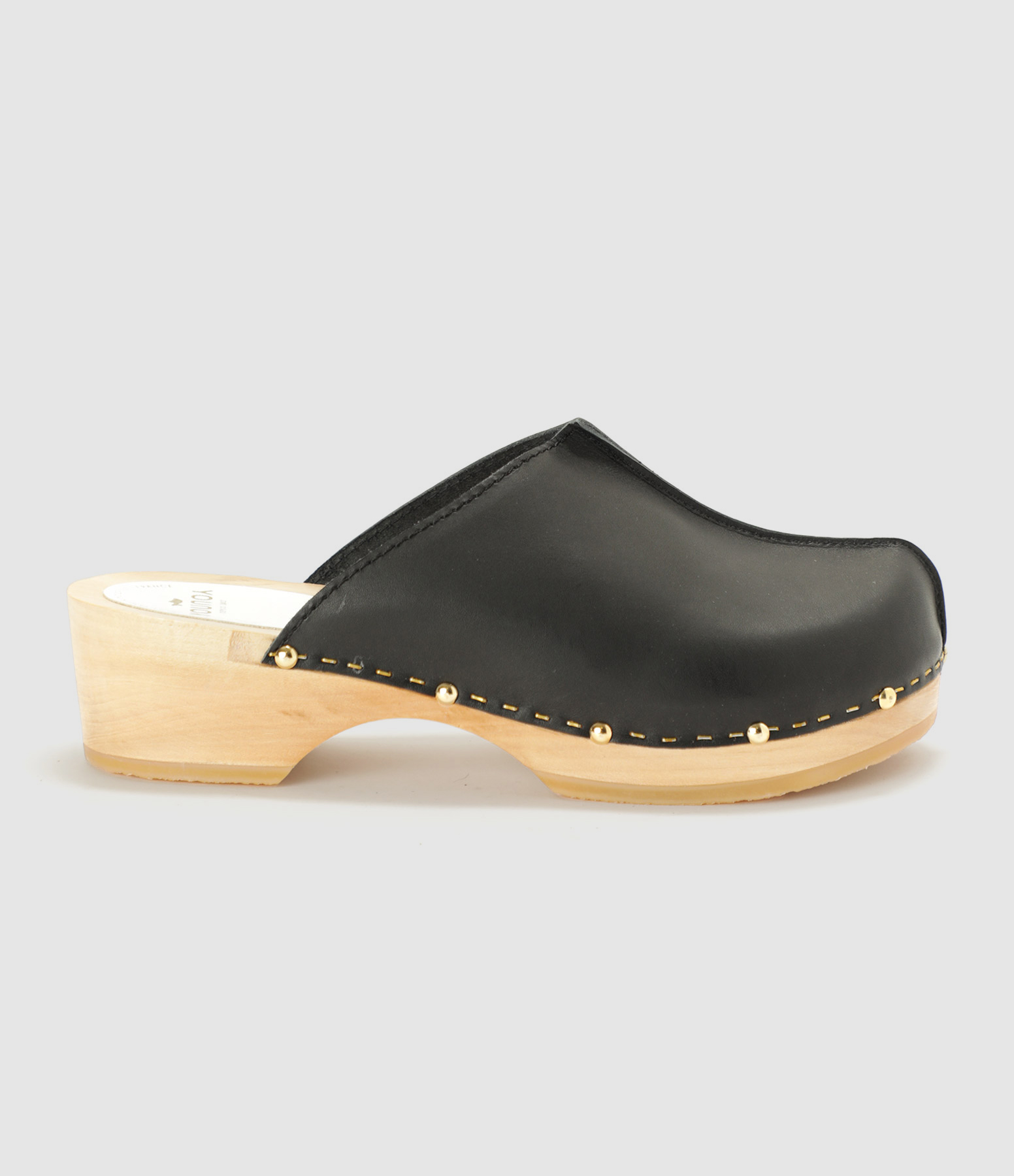 Yssa Clogs – Wood and Black Leather